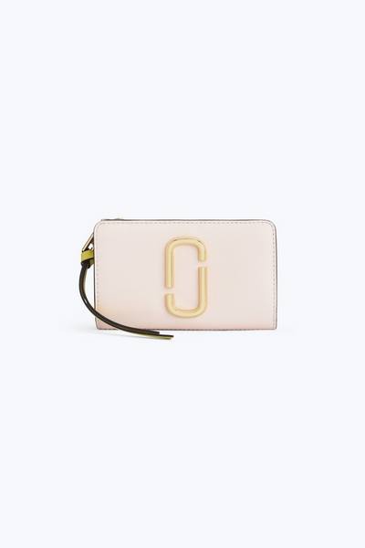 Snapshot Compact Wallet