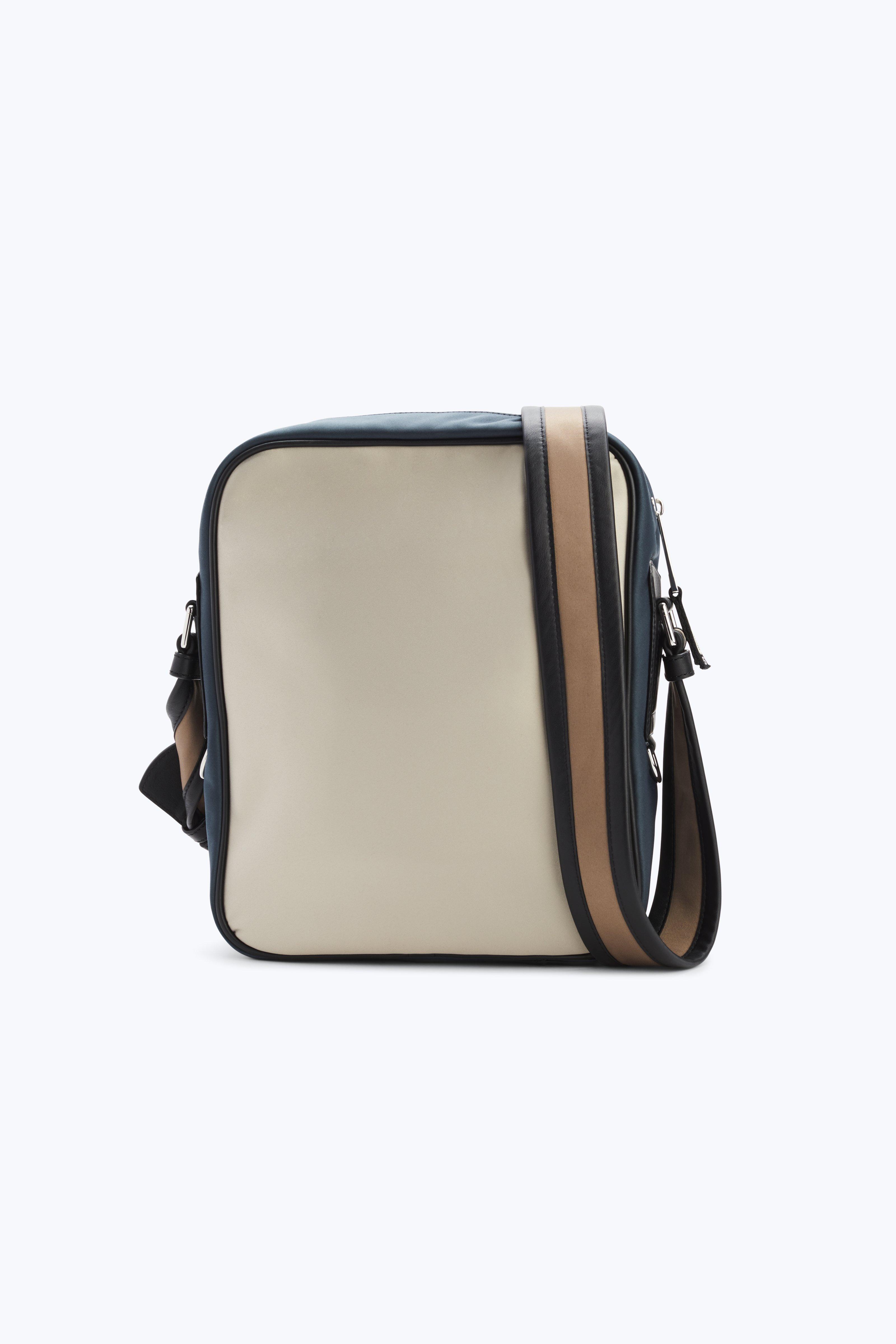 marc jacobs sport flight bag