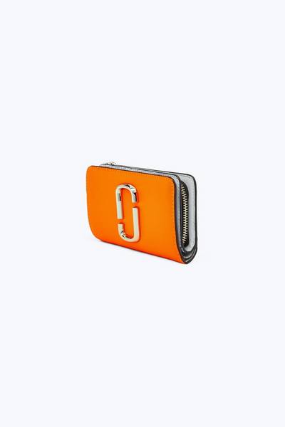Snapshot Compact Wallet-Alternate view