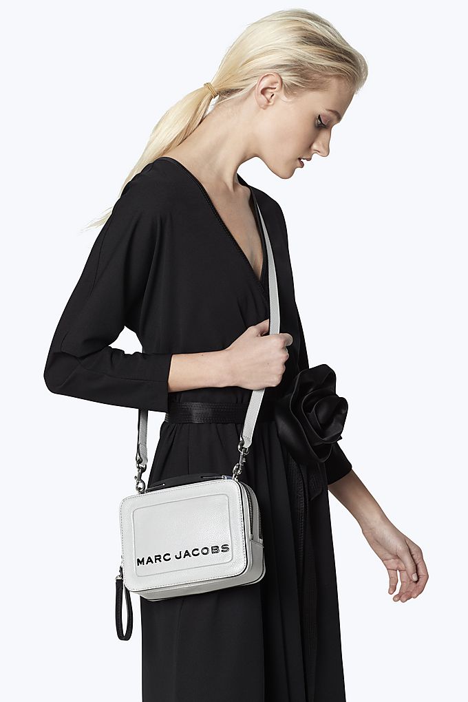 MARC JACOBS  THE TEXTURED BOX BAG 20