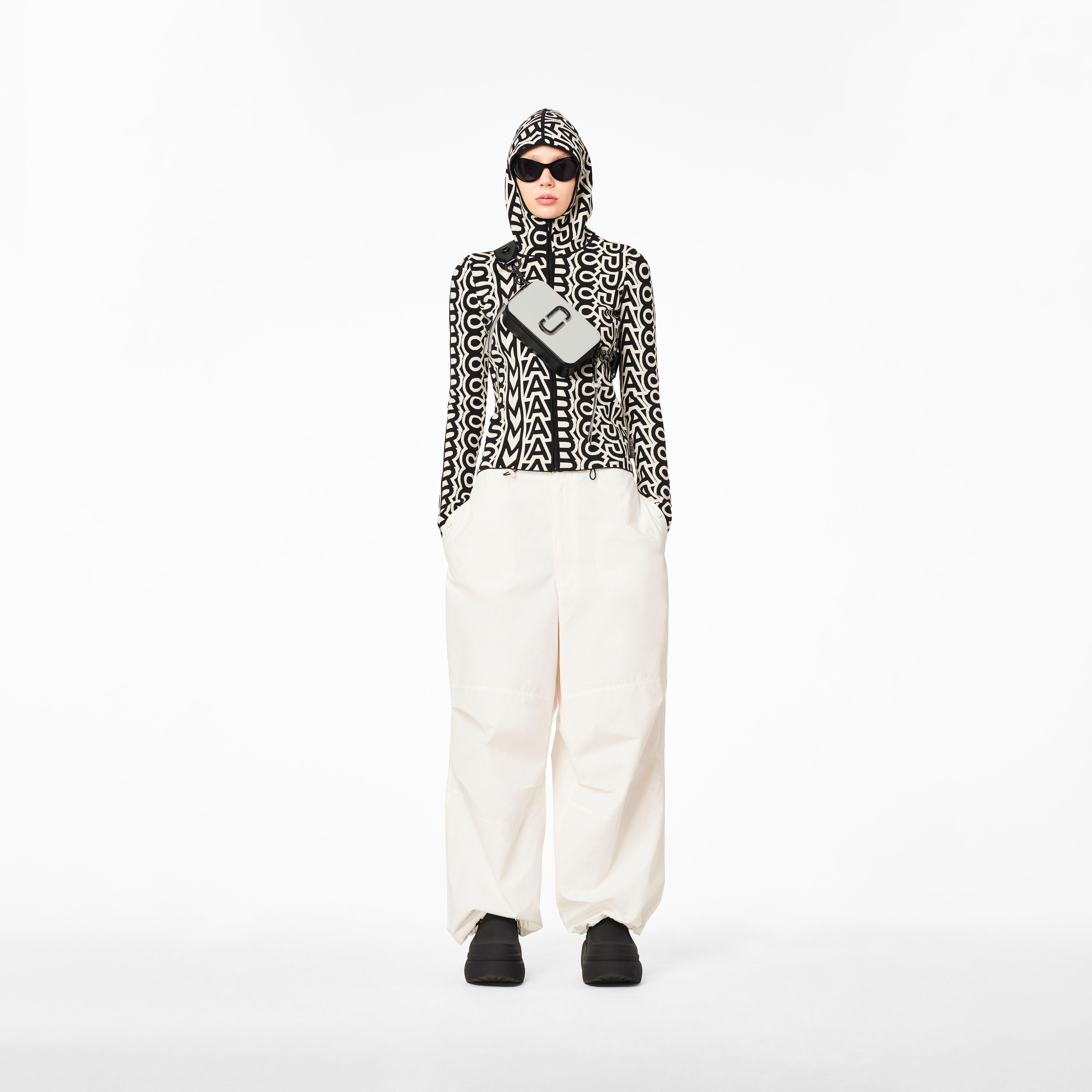 The Bi-Color Snapshot(The Snapshot)