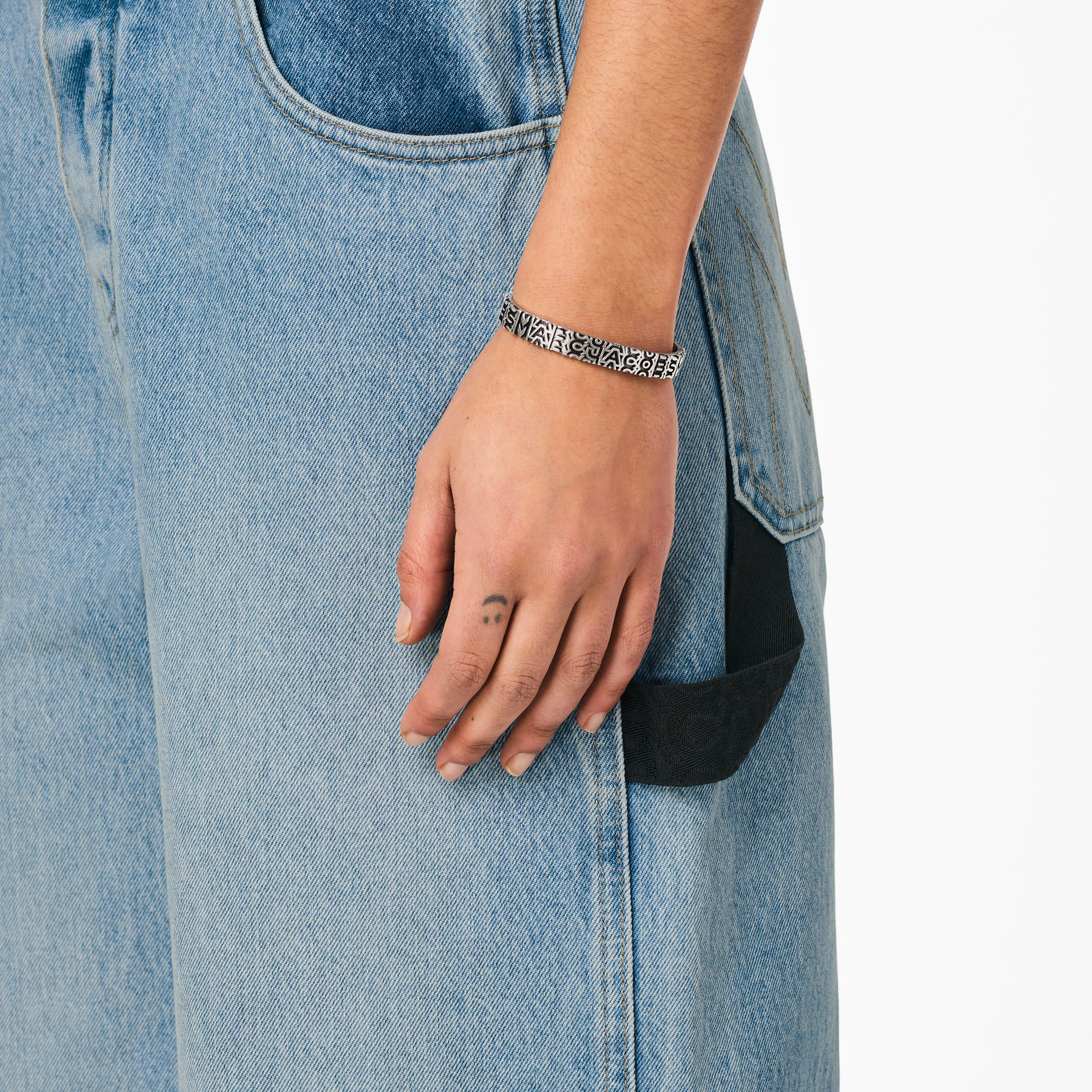 MONOGRAM MARC JACOBS ENGRAVED BRACELET | マーク ジェイコブス