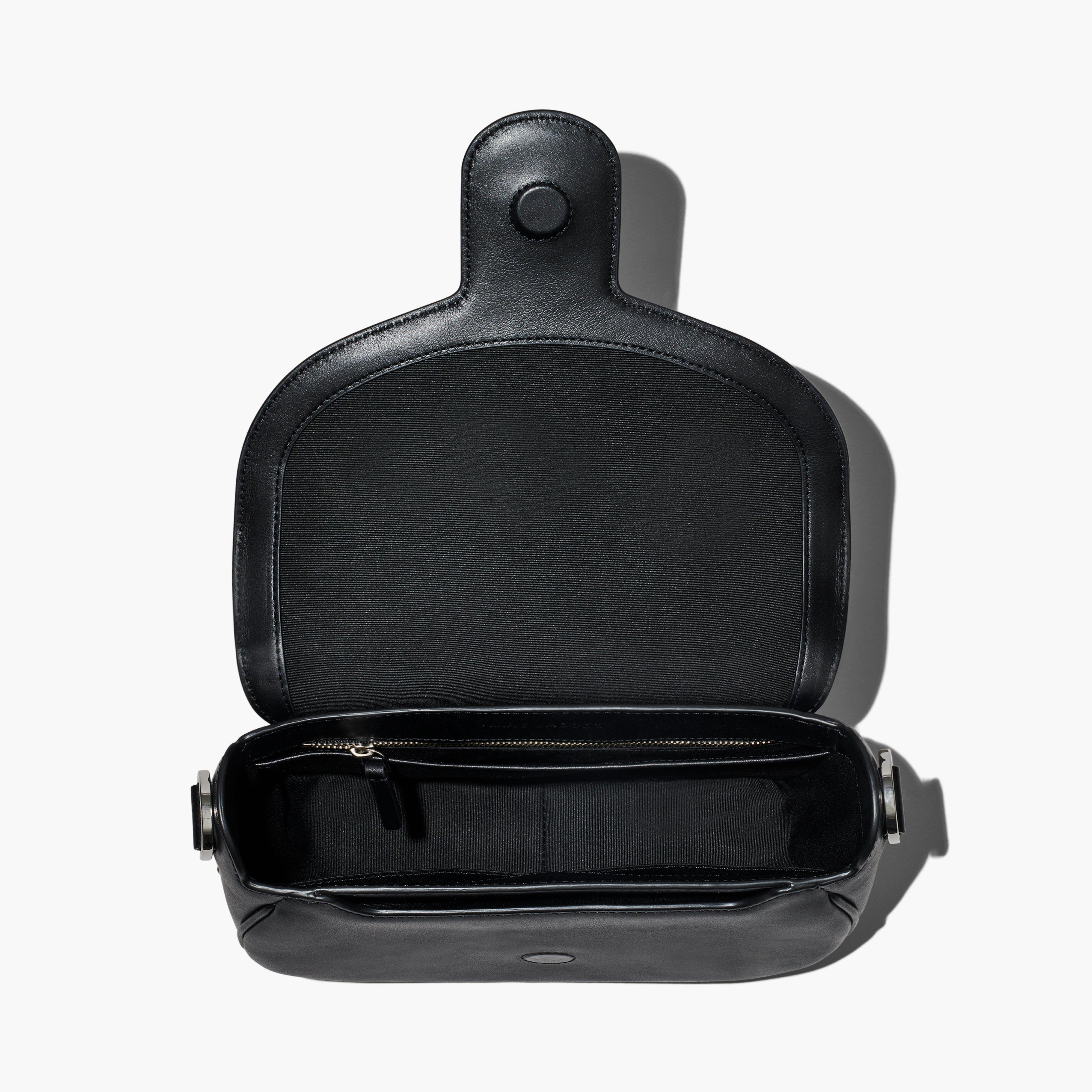 THE LEATHER COVERED J MARC MESSENGER