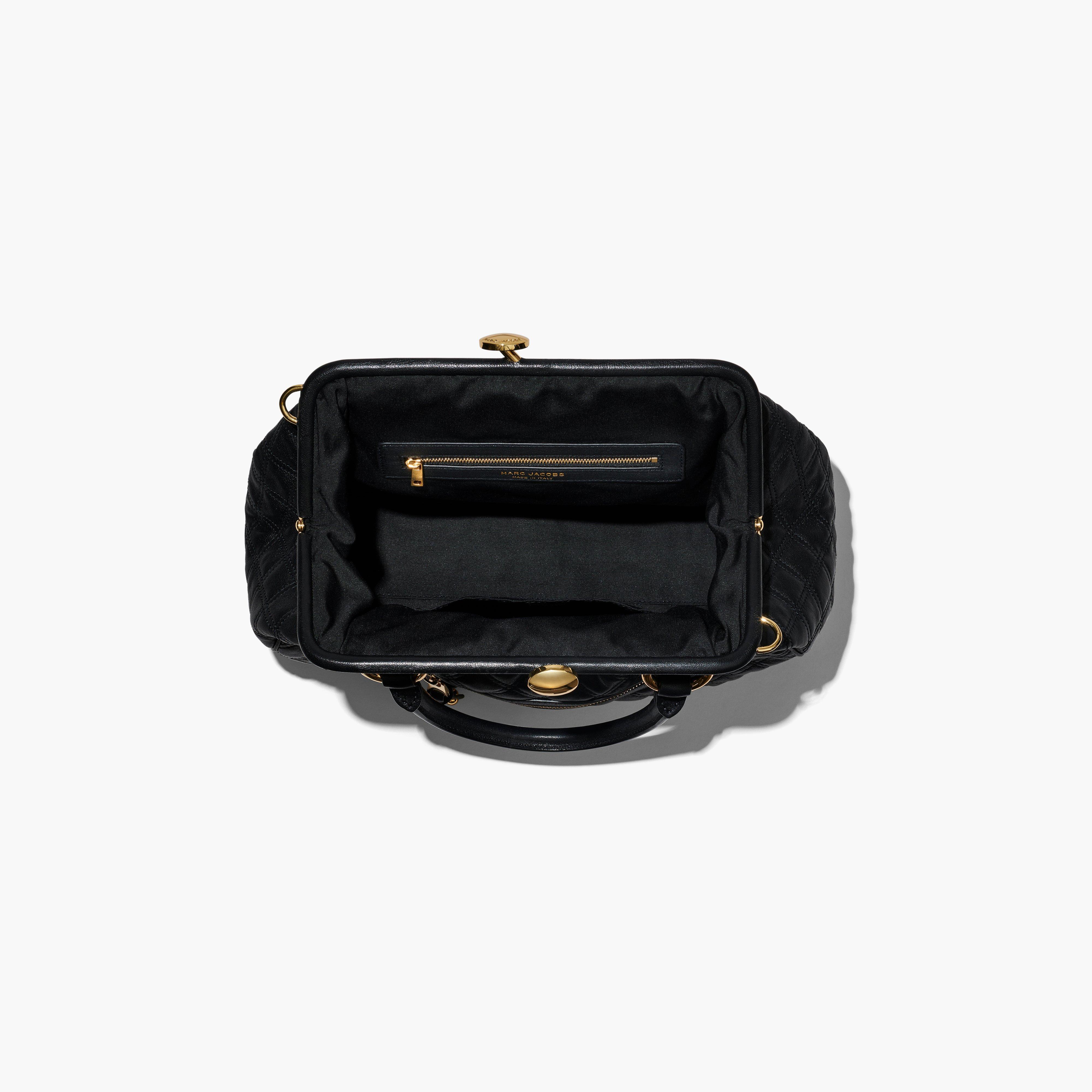 Re-Edition Quilted Leather Stam Bag(The Quilted Collection)