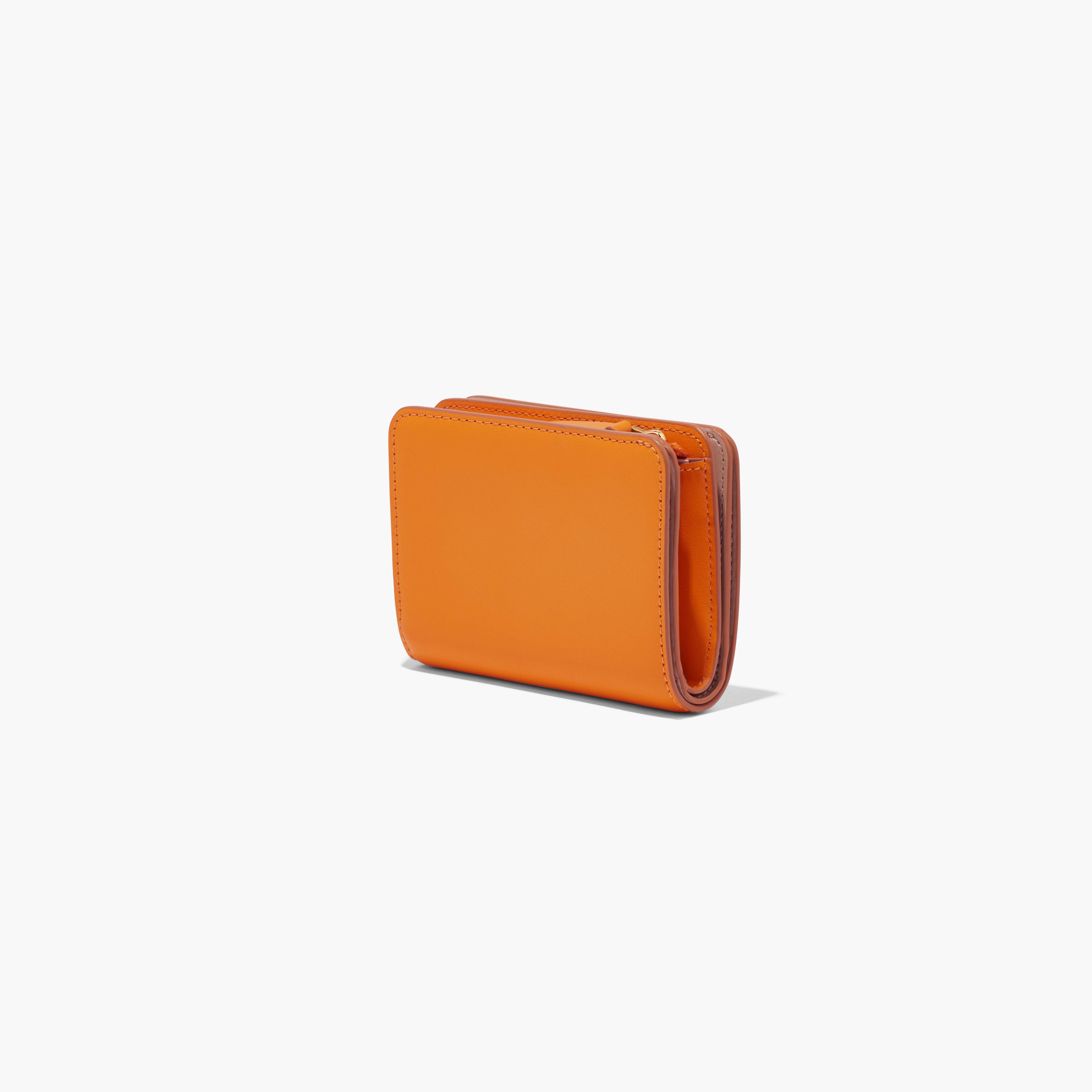 The J Marc Mini Compact Wallet - SCORCHED--Alternate view