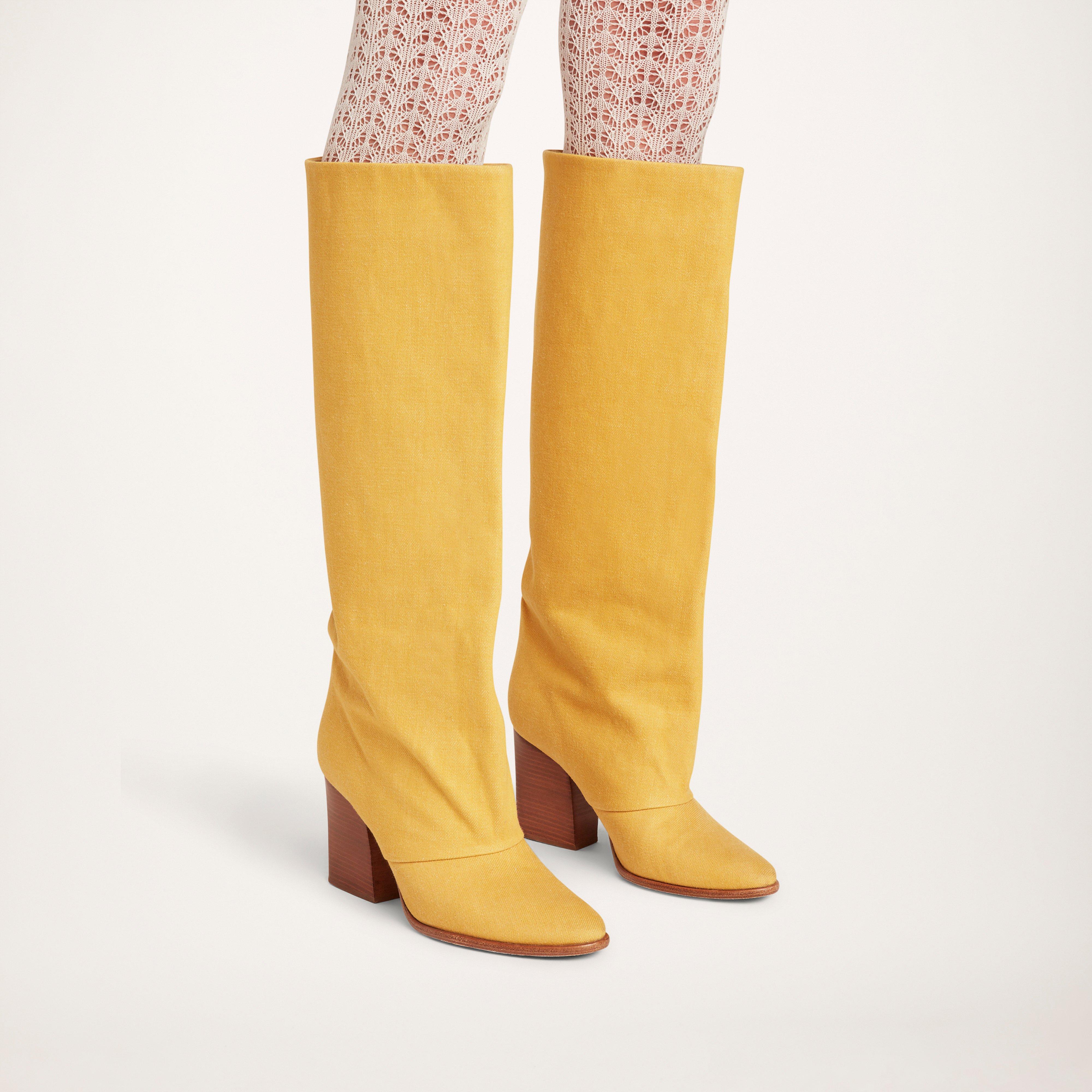 Dolly Boot--Alternate view