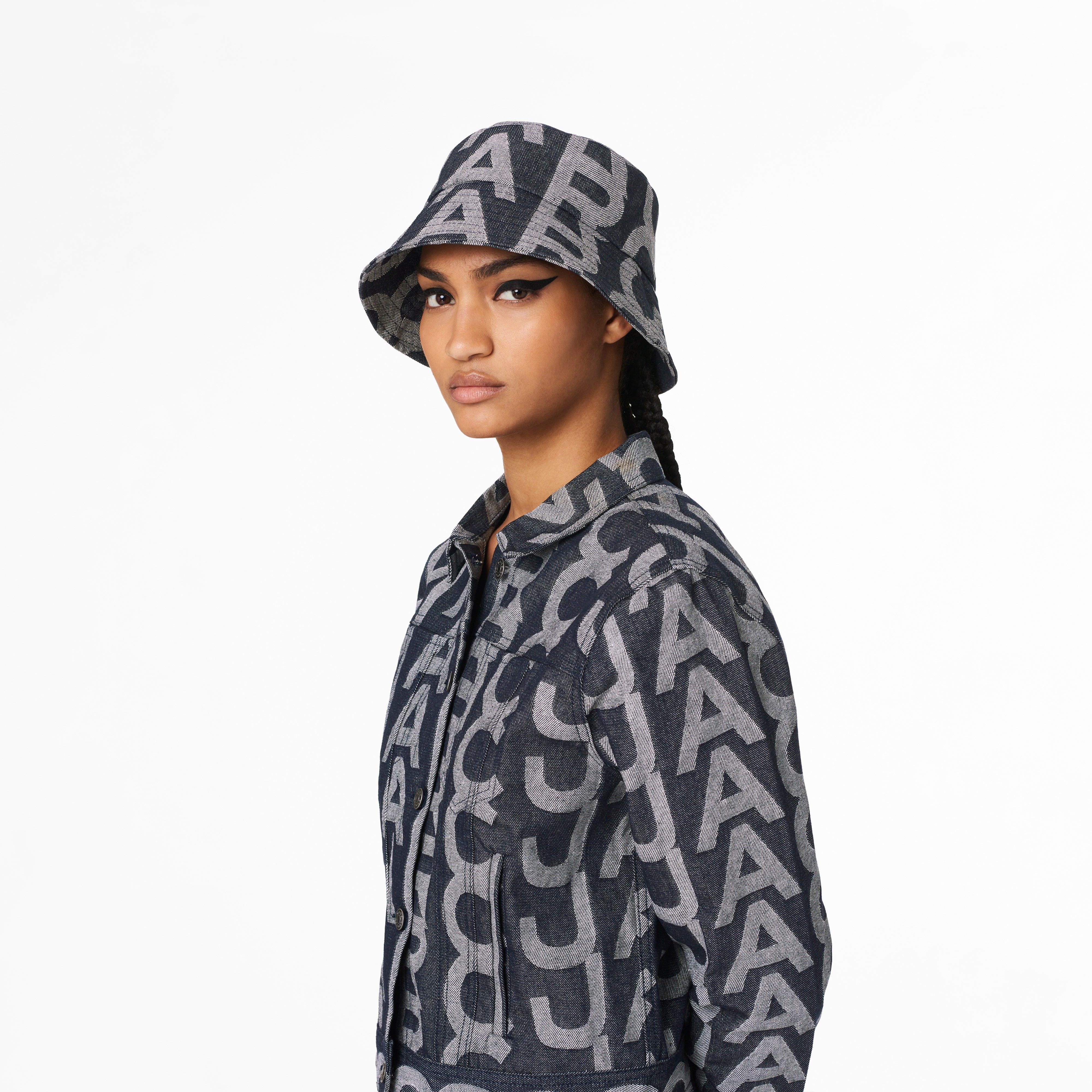 MONOGRAM DENIM BUCKET HAT | マーク ジェイコブス| 公式サイト