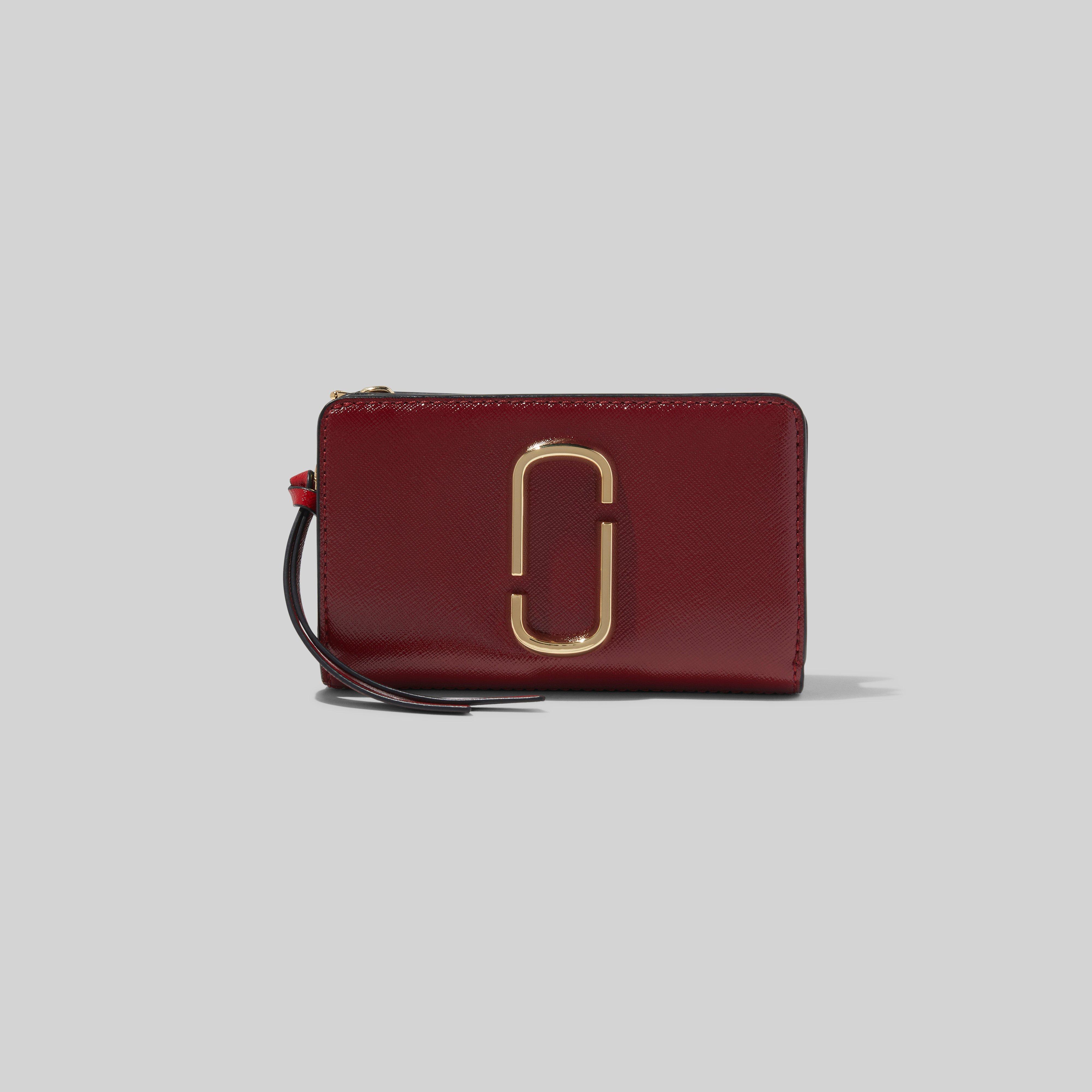 The Snapshot Compact Wallet