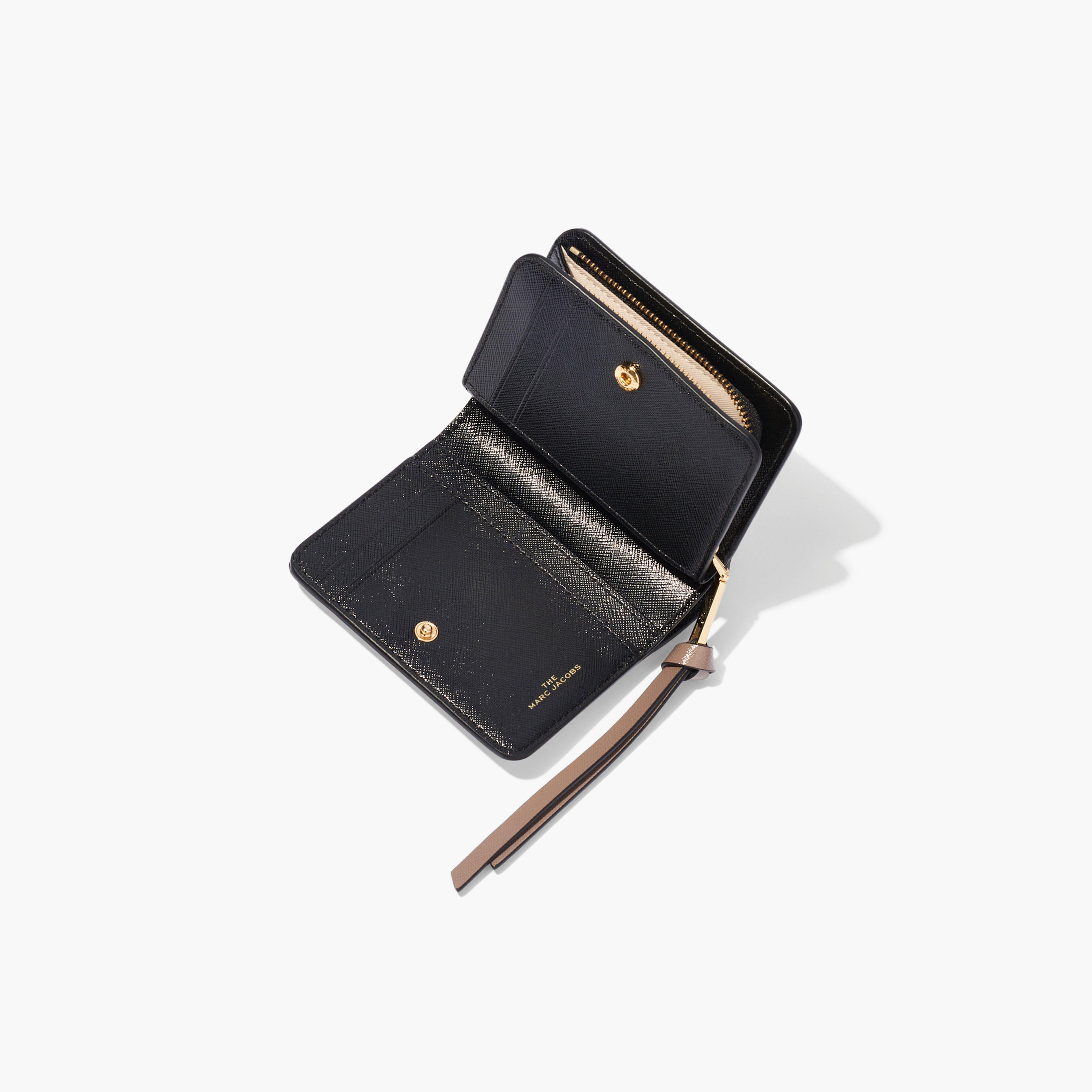 マーク・ジェイコブスのTHE SNAPSHOT MINI COMPACT WALLET