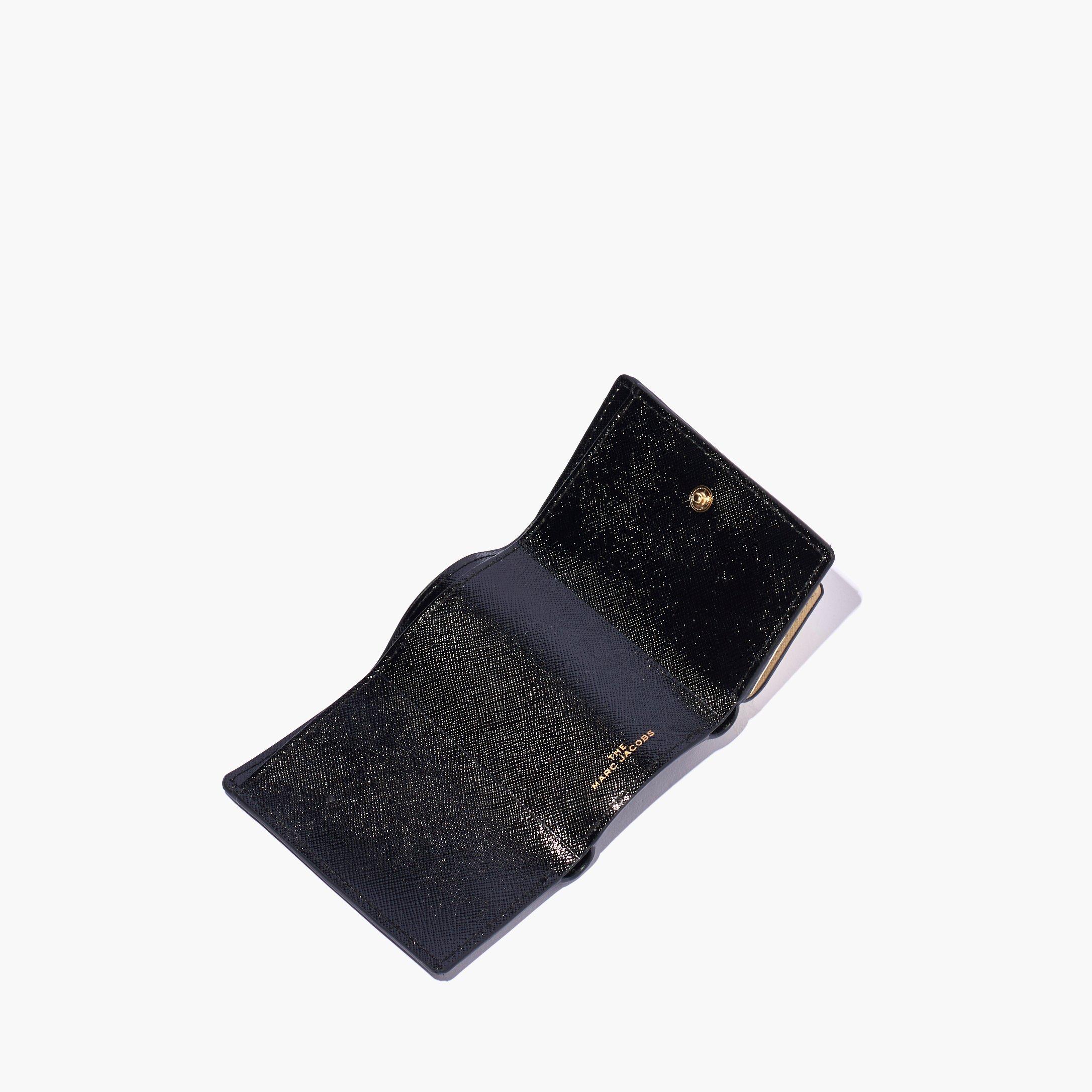 マーク・ジェイコブスのTHE SNAPSHOT MINI TRIFOLD WALLET