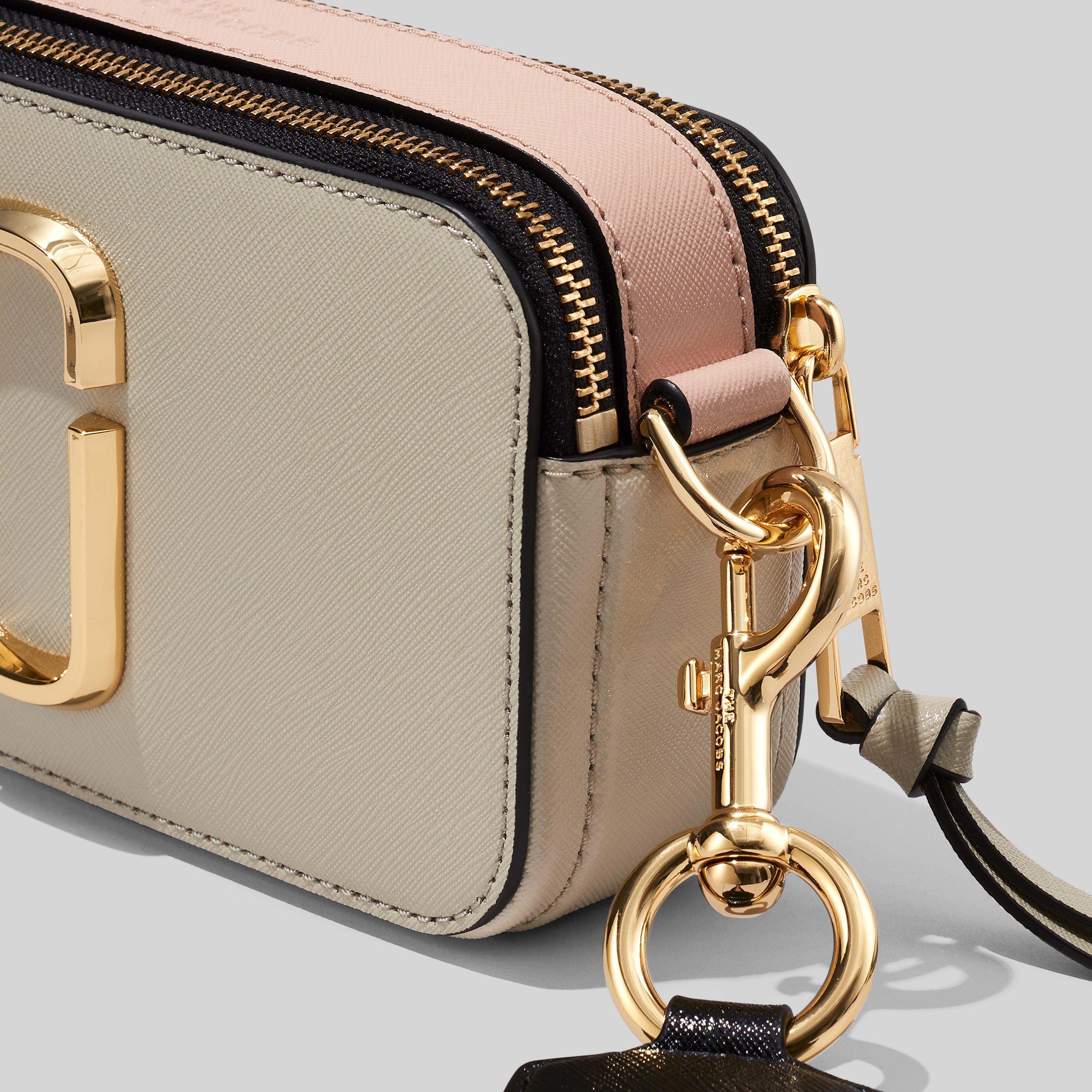 The Logo Strap Snapshot