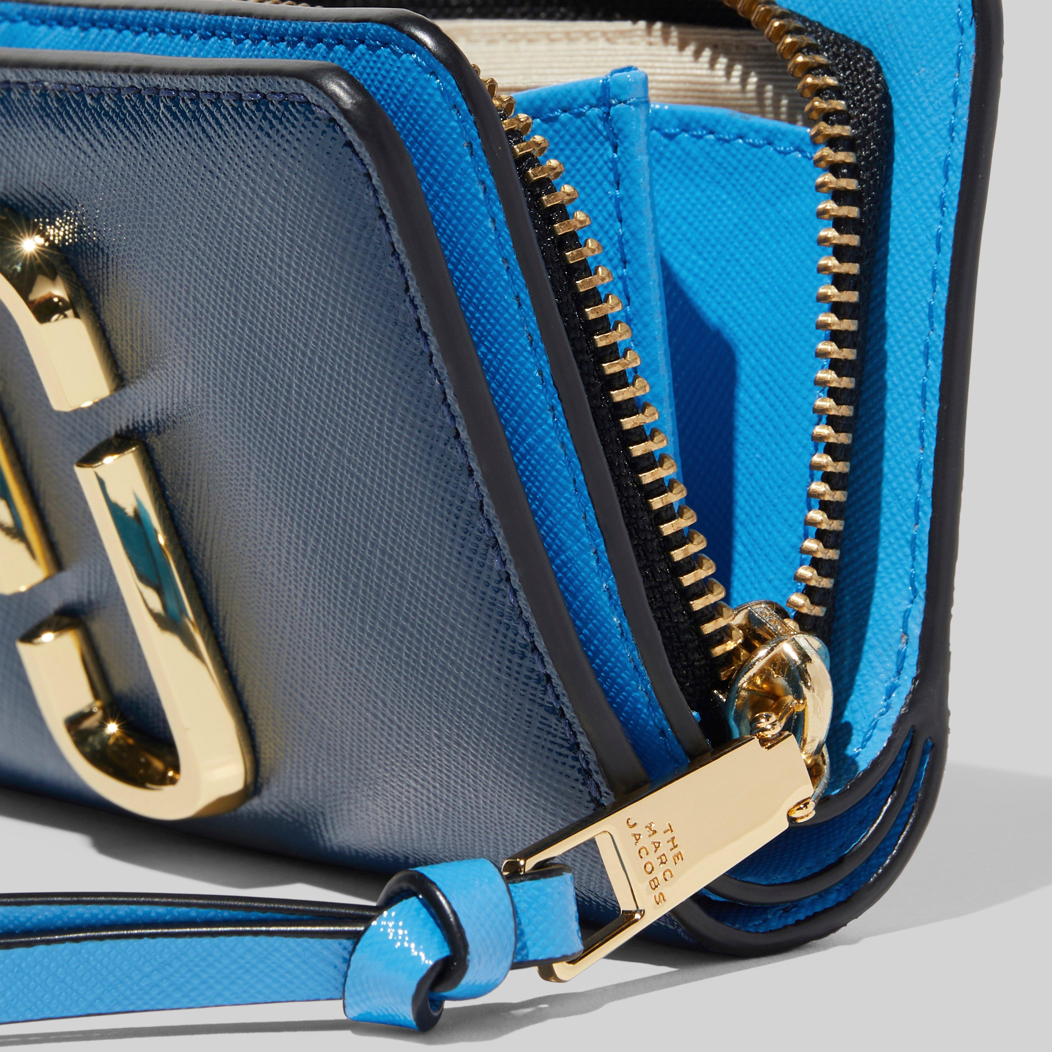 The Snapshot Compact Wallet