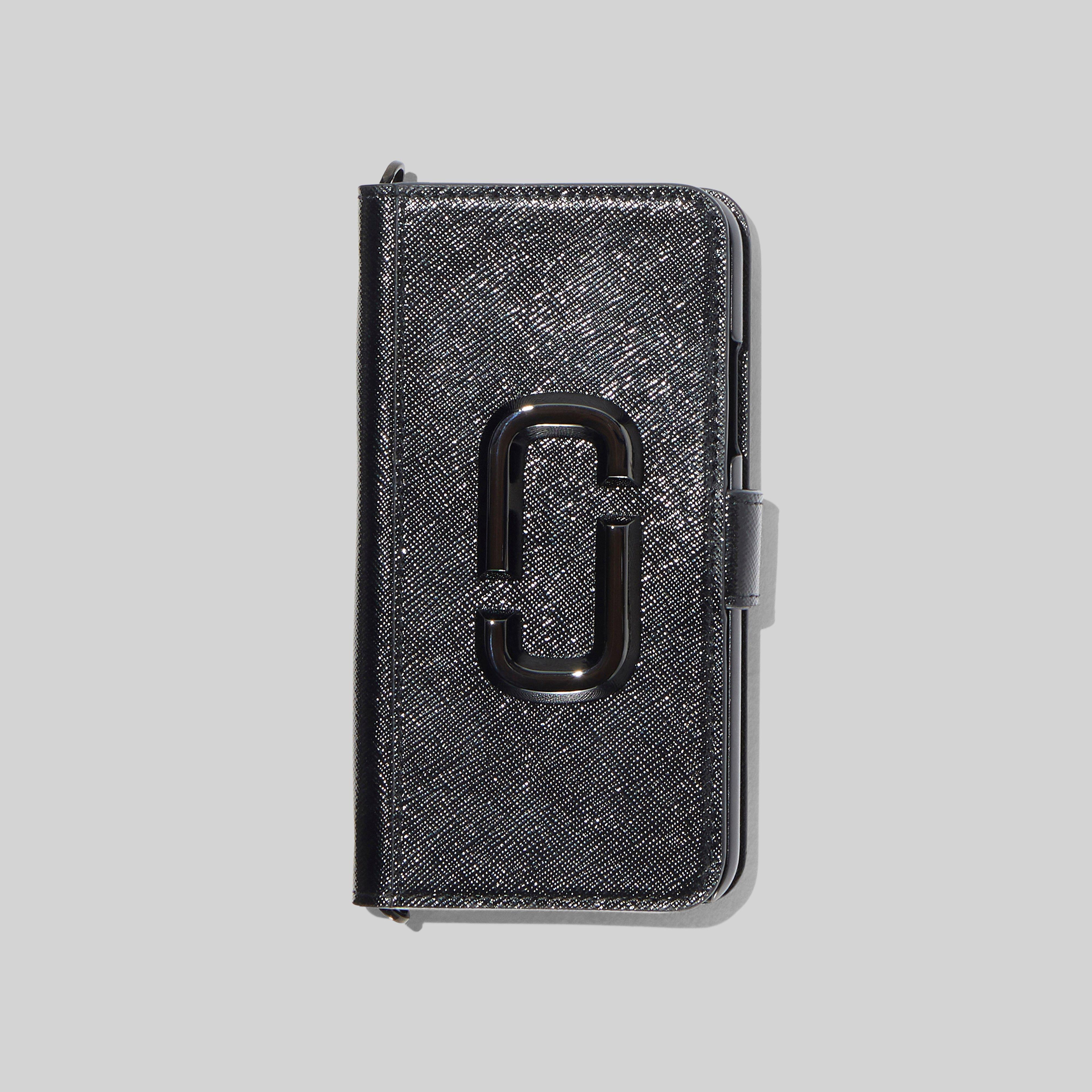 The Chain Strap DTM iPhone 11 Bookcase