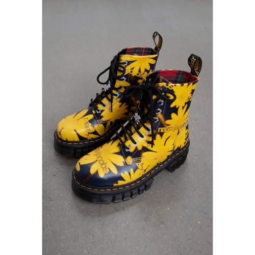 DR MARTENS X HEAVEN LASER FLORAL BOOT