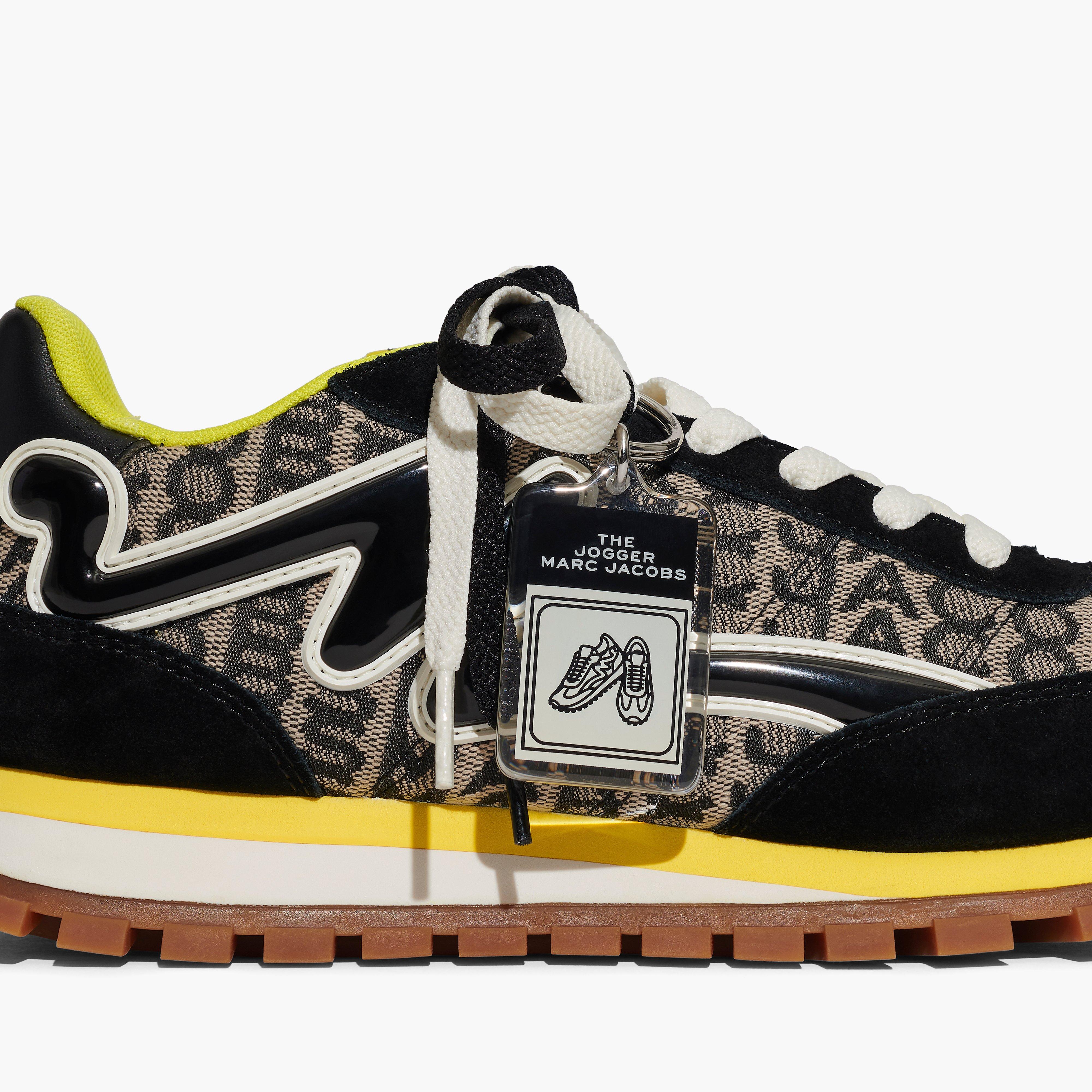 The Monogram Jogger(The Monogram Collection)