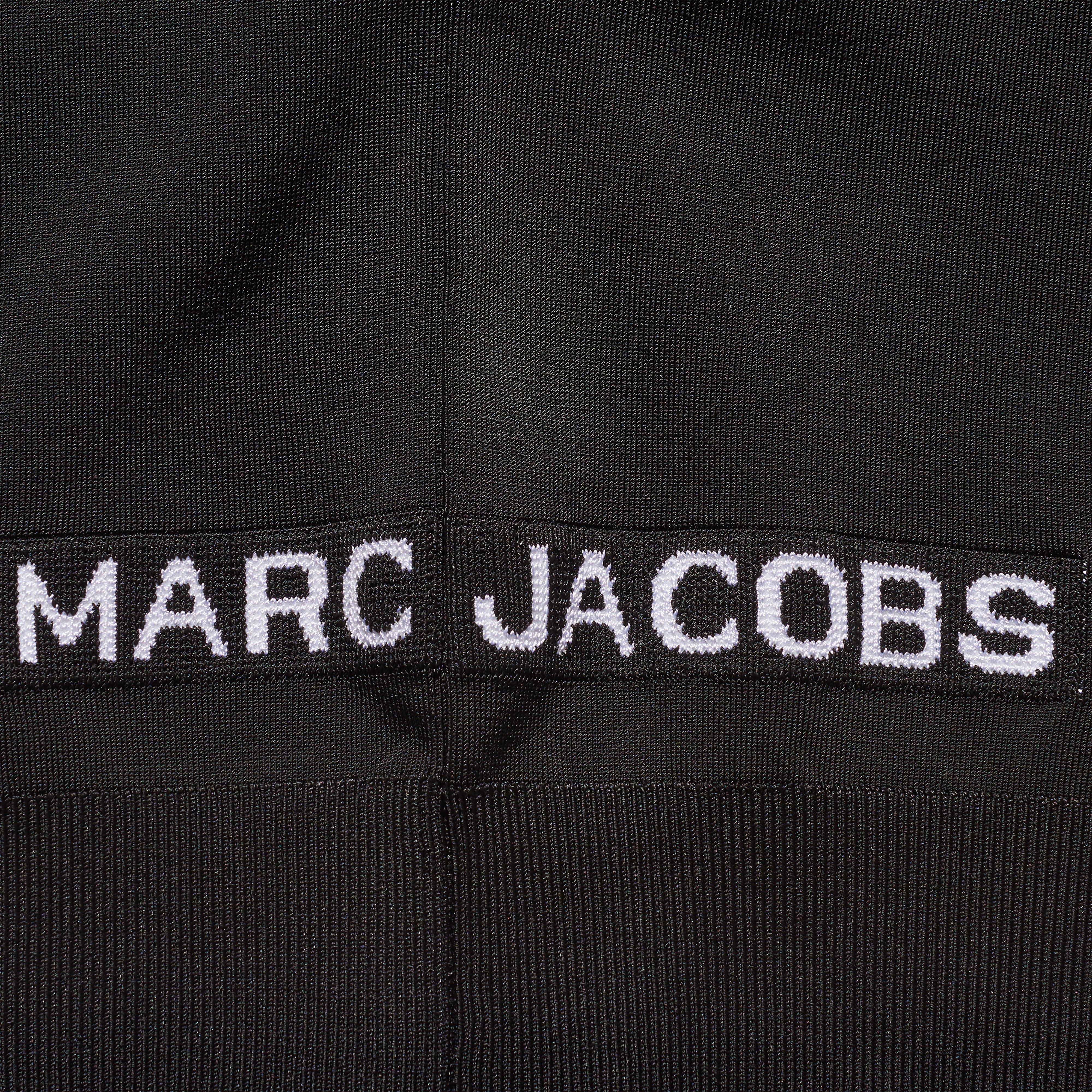 The Cropped Cardigan(null)