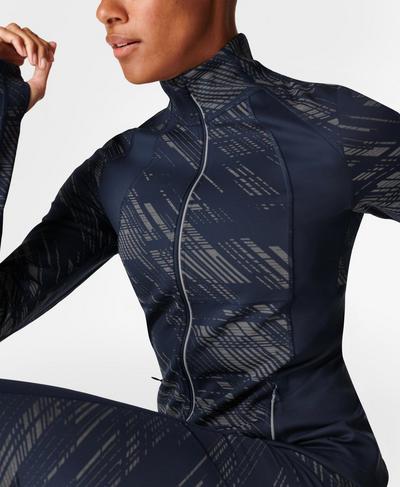 Power Boost Workout Jacke mit Reißverschluss und reflektierendem Print, Blue Format Reflective Print | Sweaty Betty