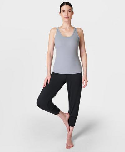 Garudasana Cropped Yoga Pants, Black | Sweaty Betty