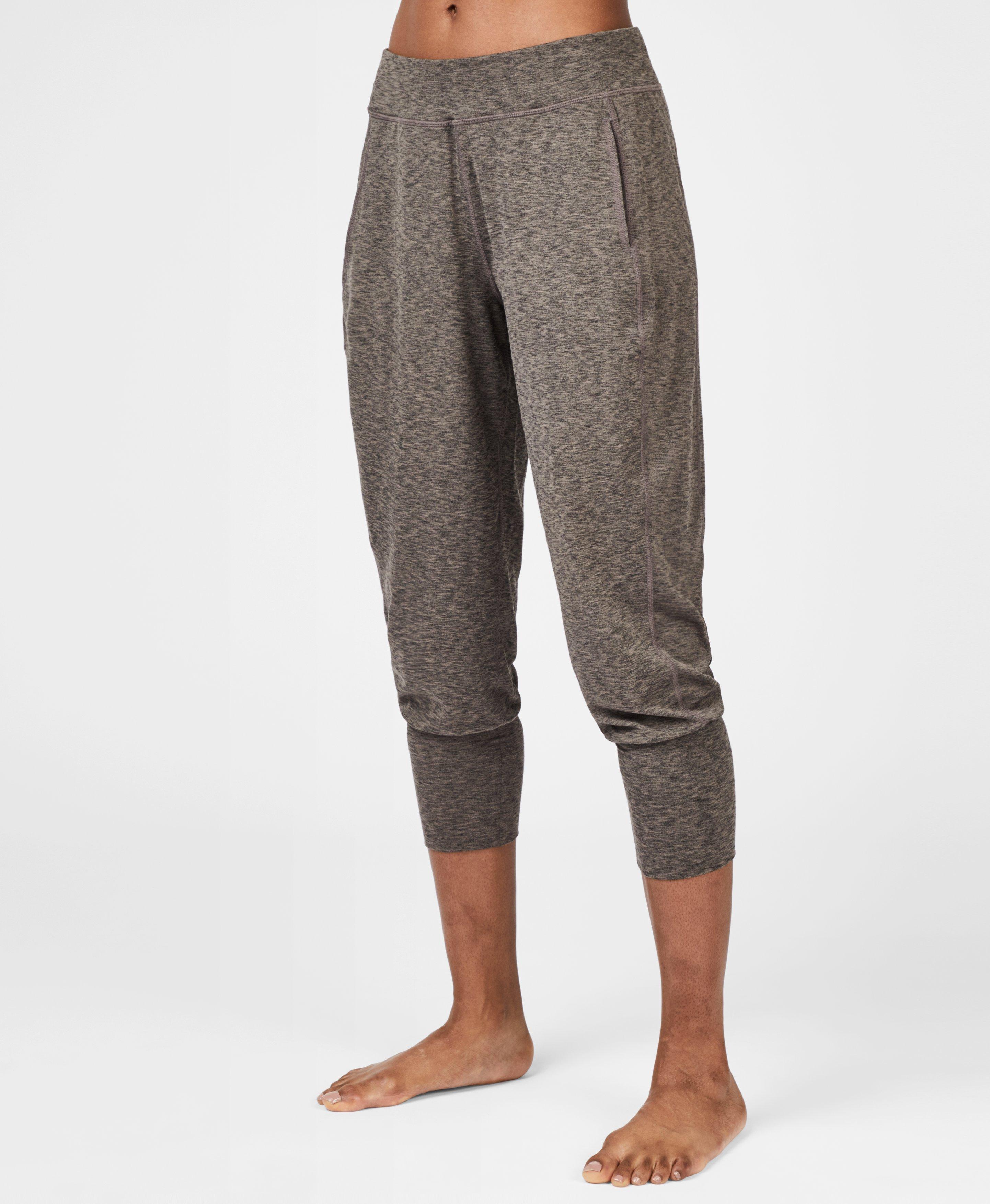 cropped yoga pants
