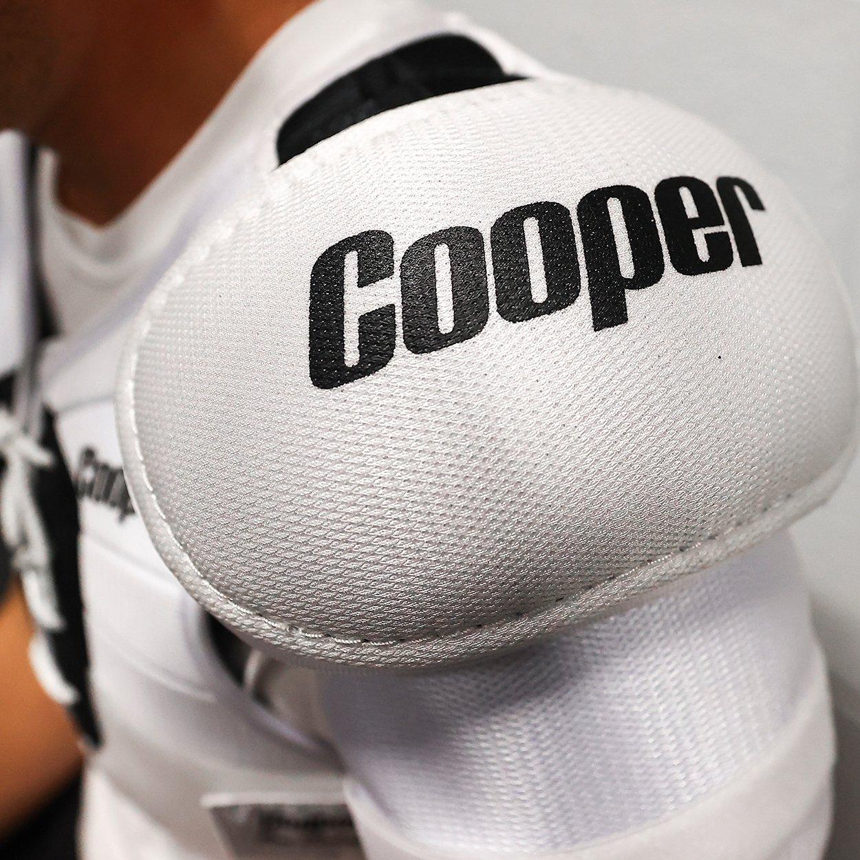 goalie shoulder pads