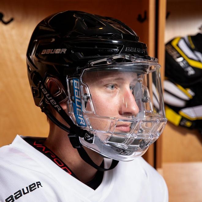 Savvy loom you are CONCEPT 3 Splash Guard | The Bauer Concept 3 Splash Guard is designed to  fit onto the Bauer Concept 3 visor to reduce the spread of respiratory  droplets. | BAUER