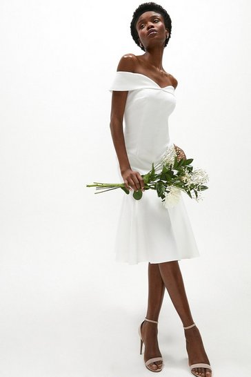 Coast – Premium Puff Sleeve Satin Dress Robes de mariée à moins de 200 euros COAST