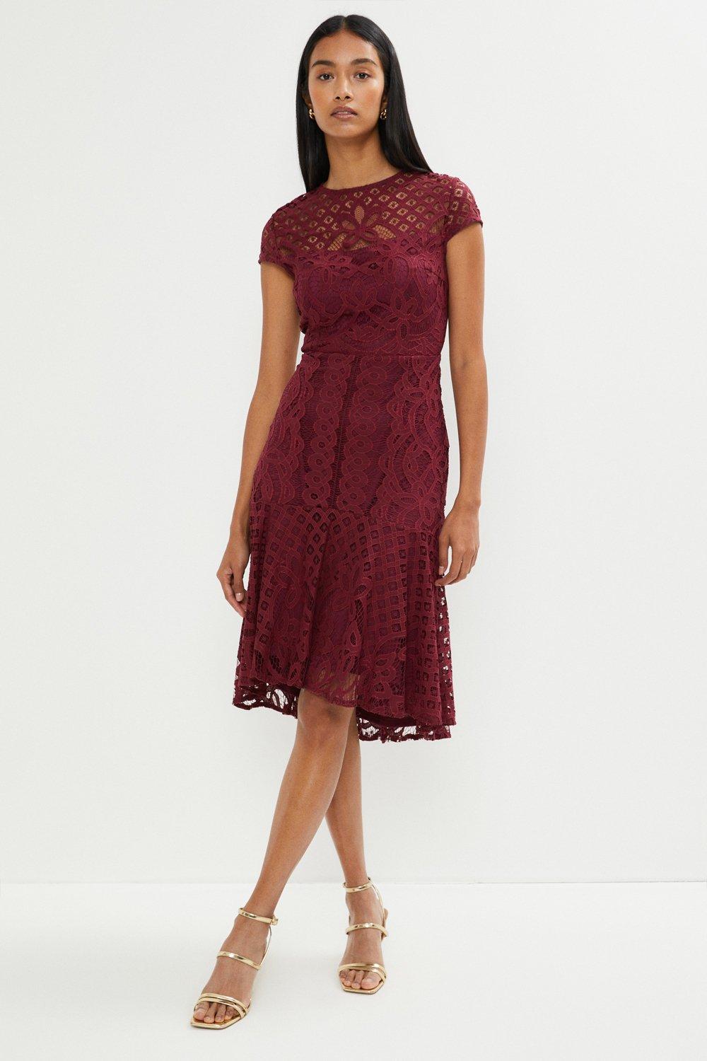Capped Sleeve Lace Dress - Red