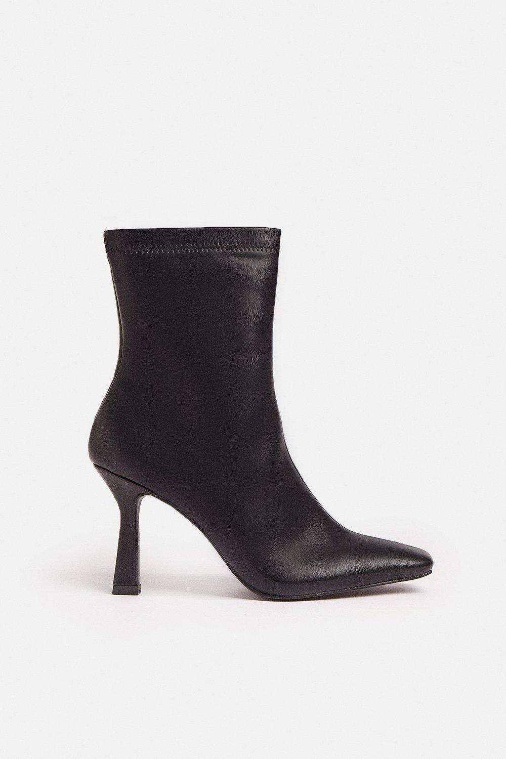 square toe boot heel