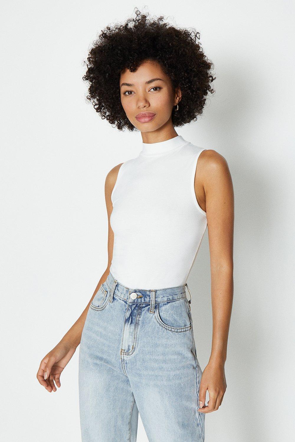 Sleeveless High Neck Top 