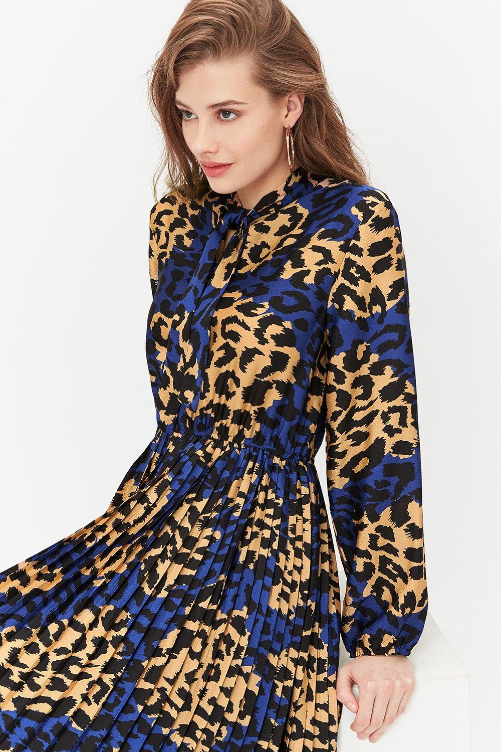 leopard print pleated midi dress