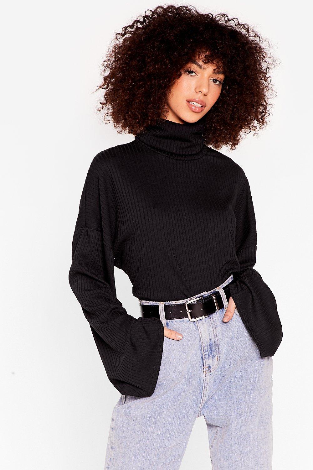 wide turtleneck sweater