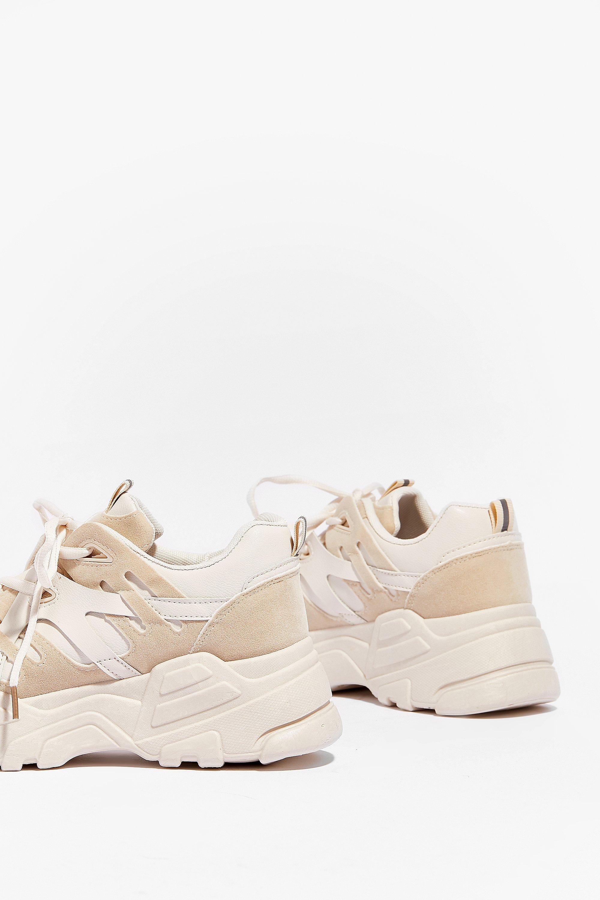 chunky sneakers beige