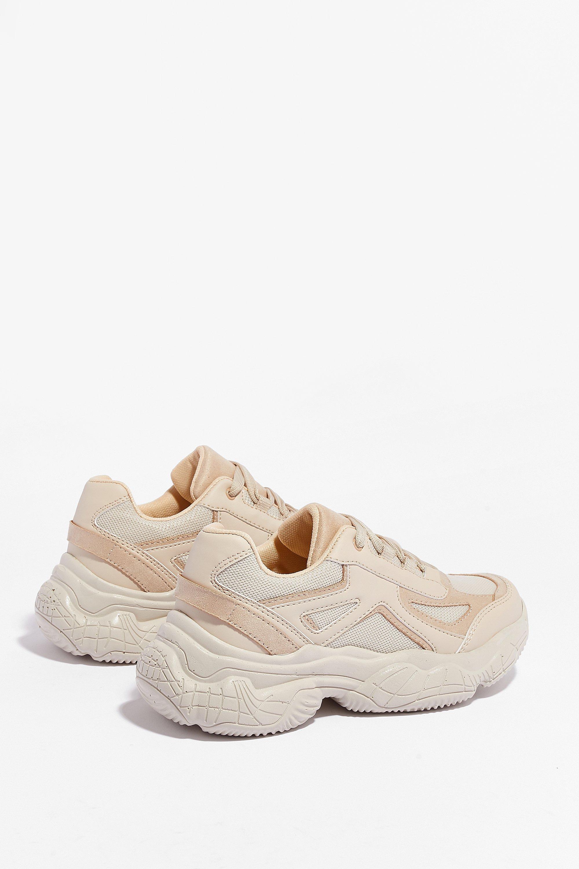 chunky sneakers beige