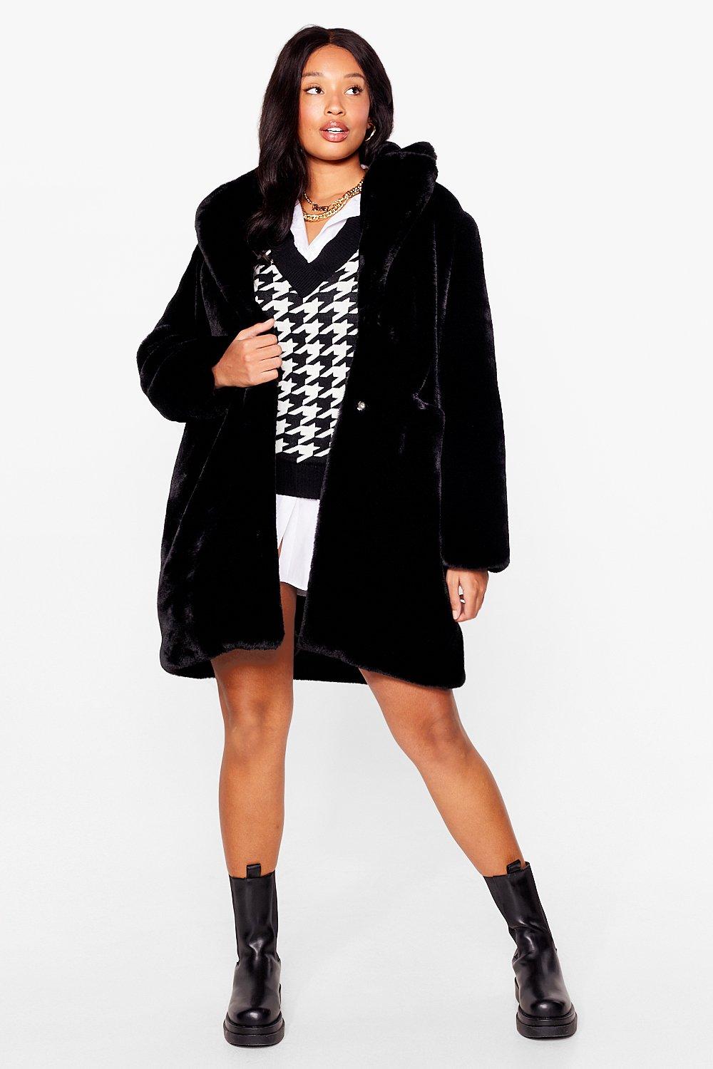 Grande Taille Manteau En Fausse Fourrure Je N Ai Pas Froid Aux Yeux Nasty Gal