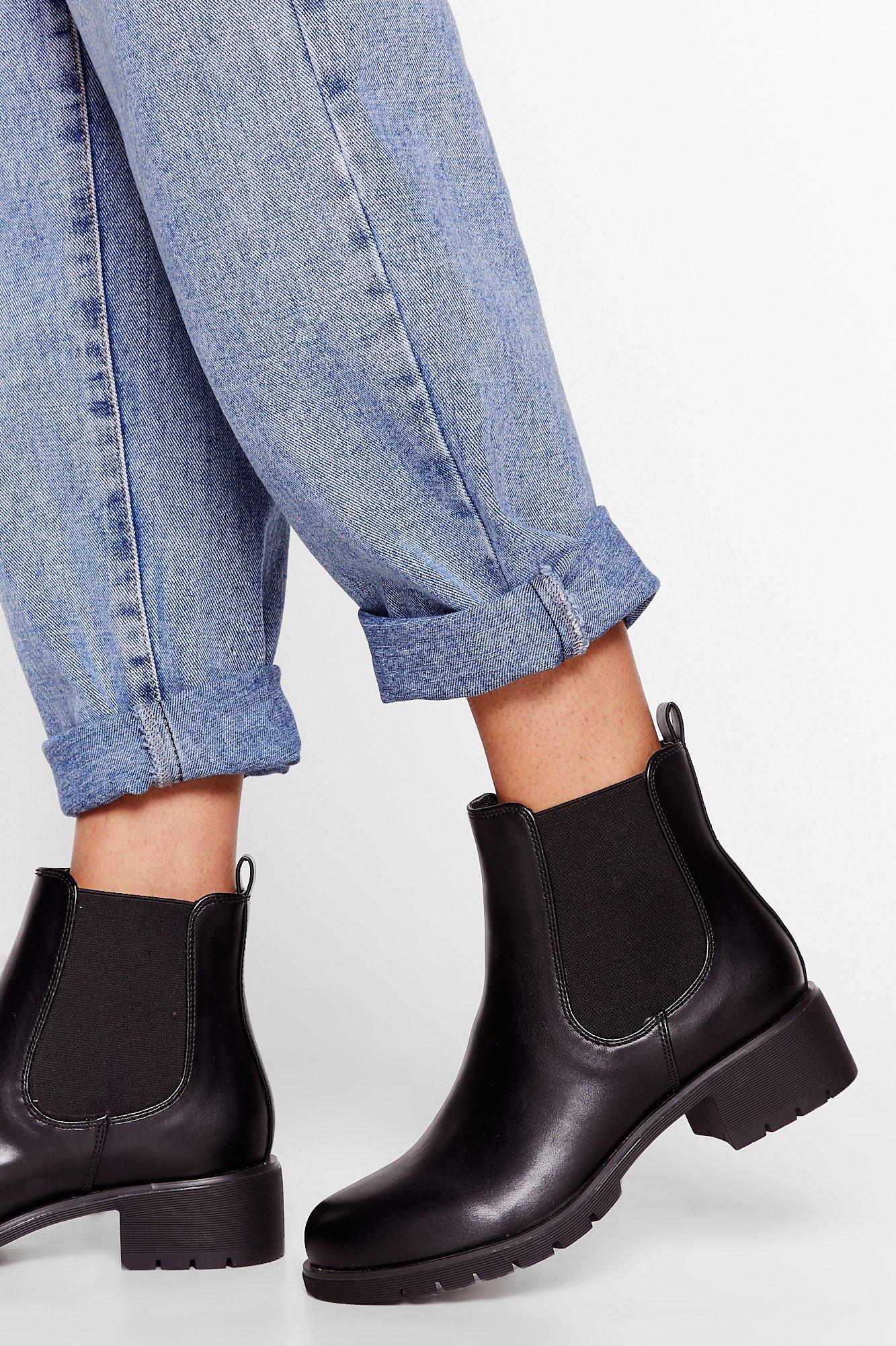 chelsea boots me