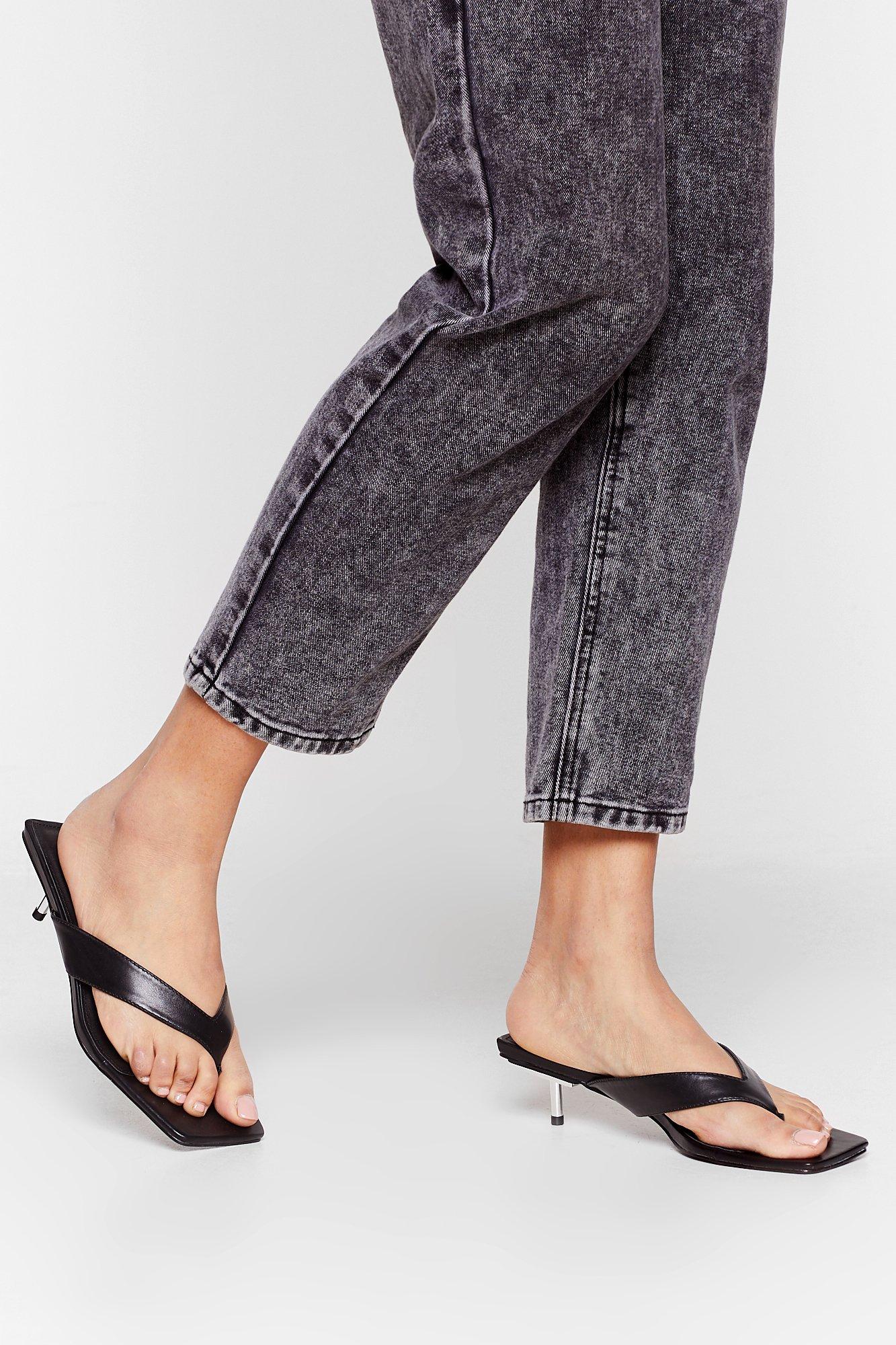 defy varsity mid women's sneakers