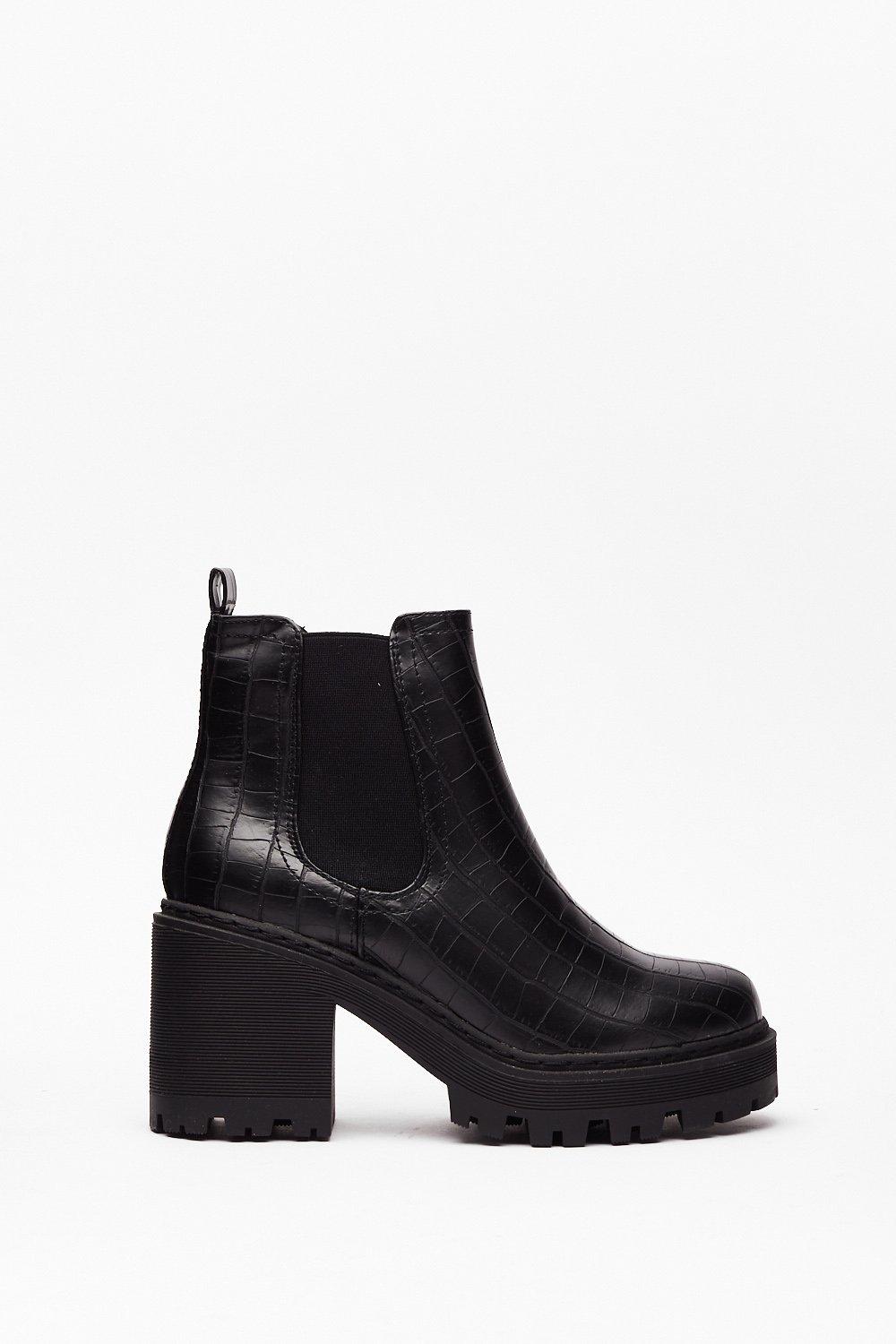 wide fit heeled chelsea boots