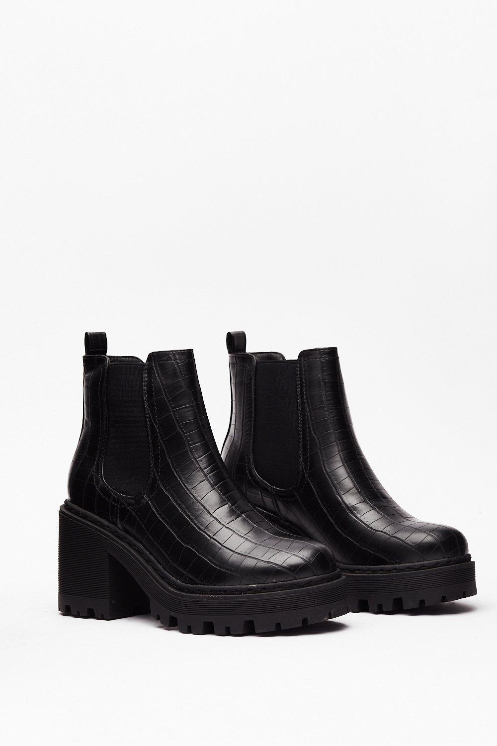 wide fit heeled chelsea boots