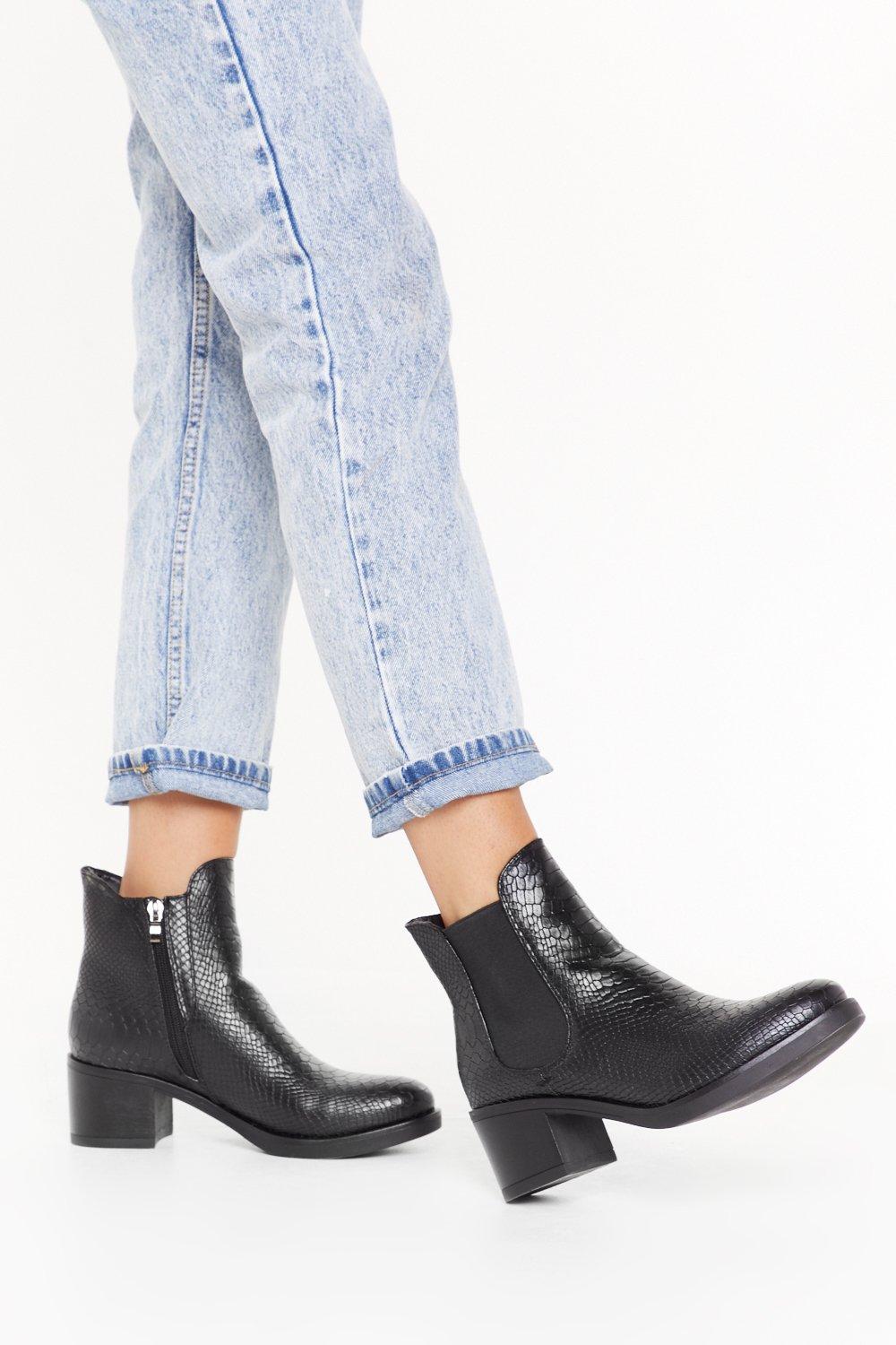 chelsea boots snake