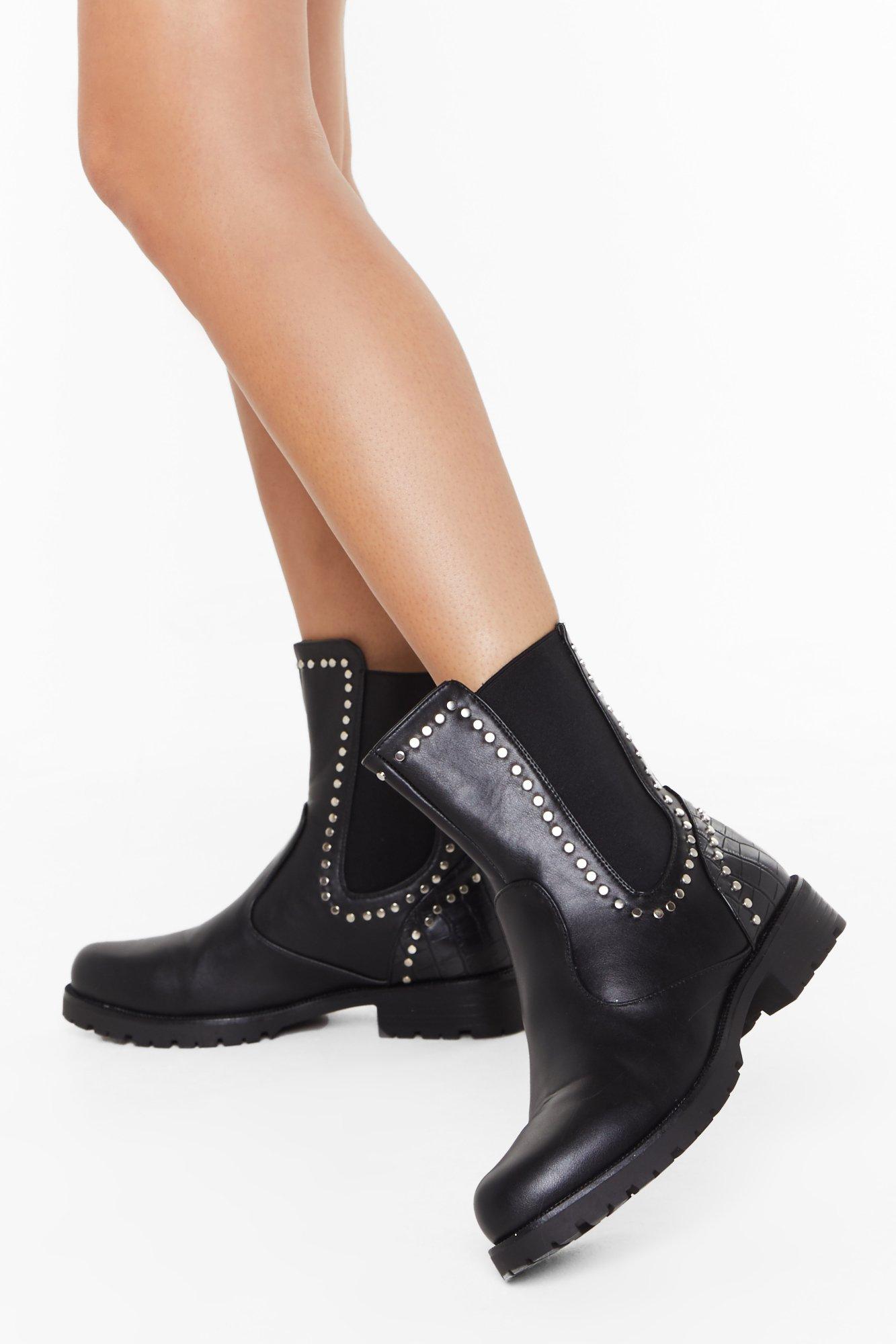 Pu stud trim chelsea boots | Nasty Gal