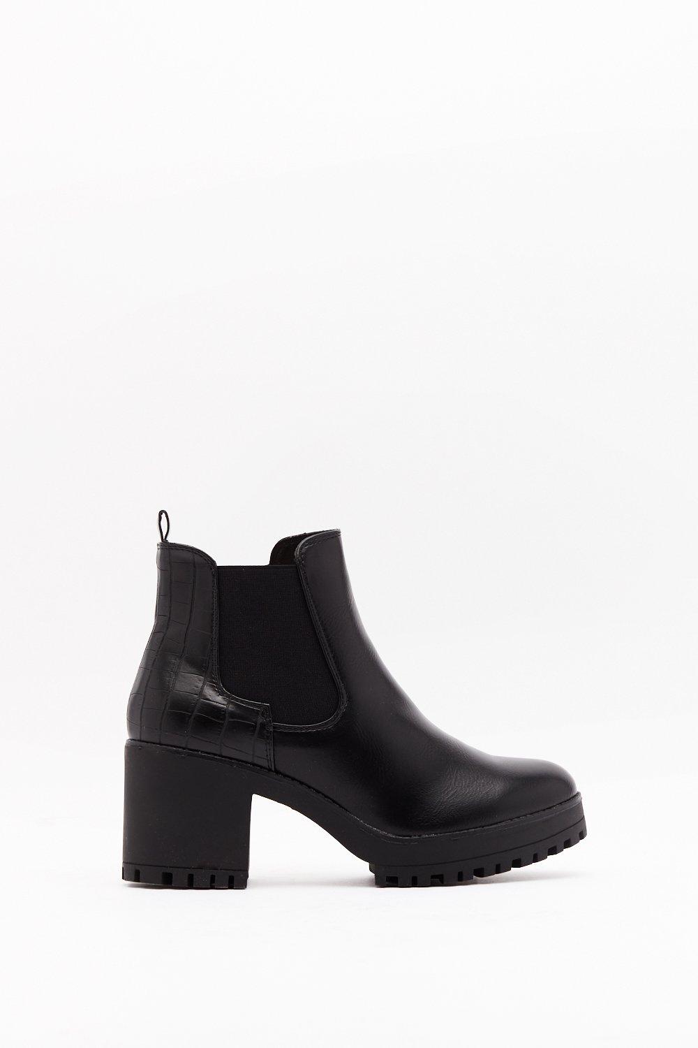 black chelsea boots block heel