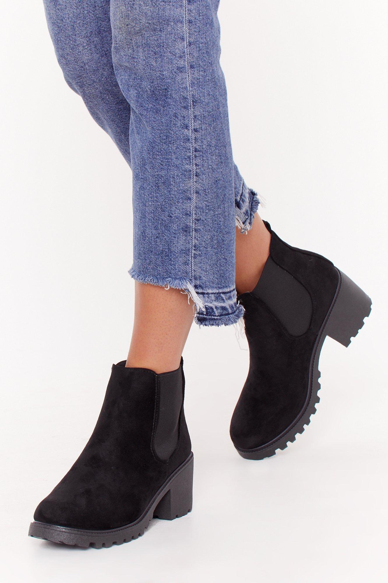 cleated heel chelsea boots