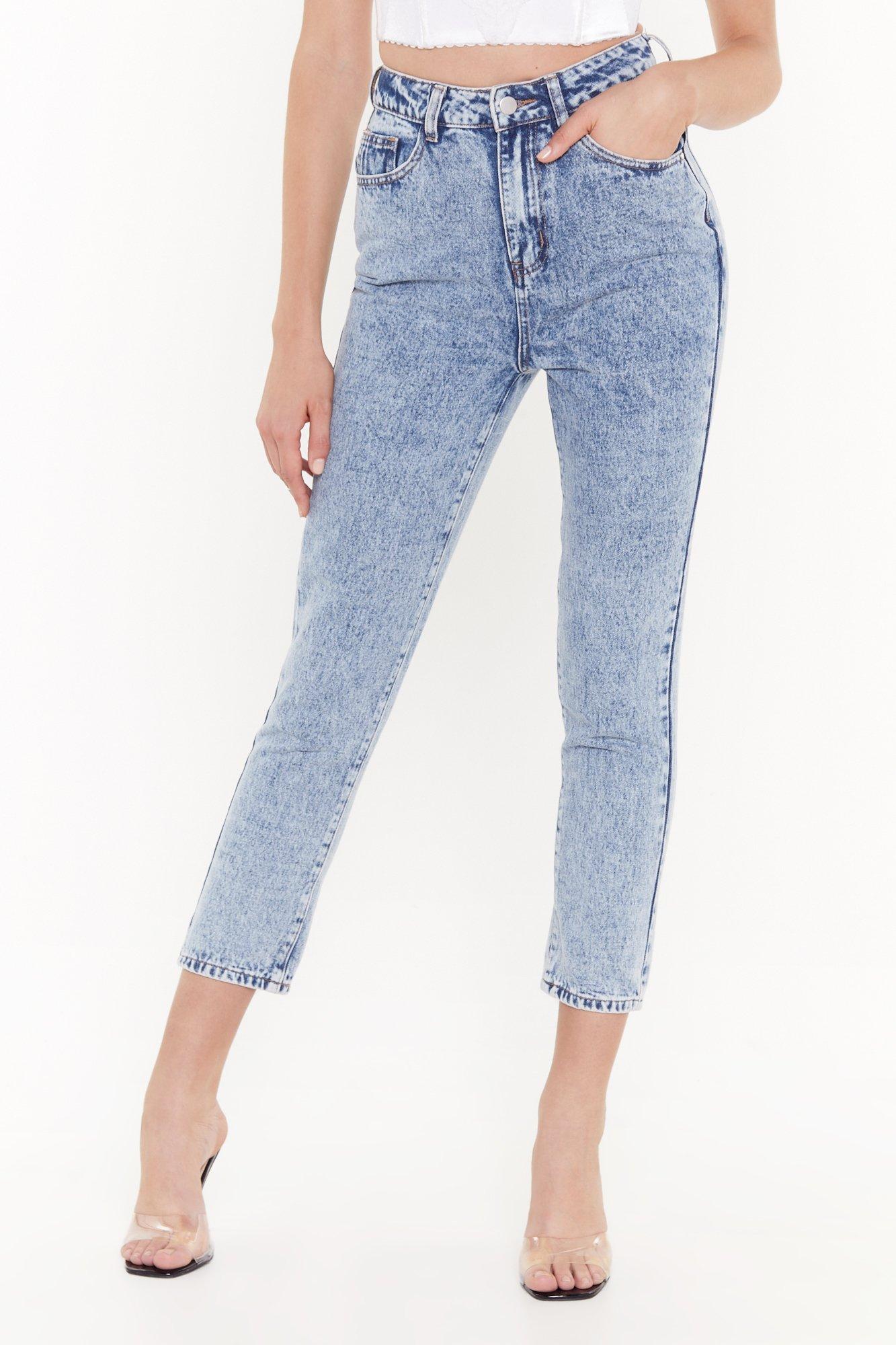 blue washed mom jeans