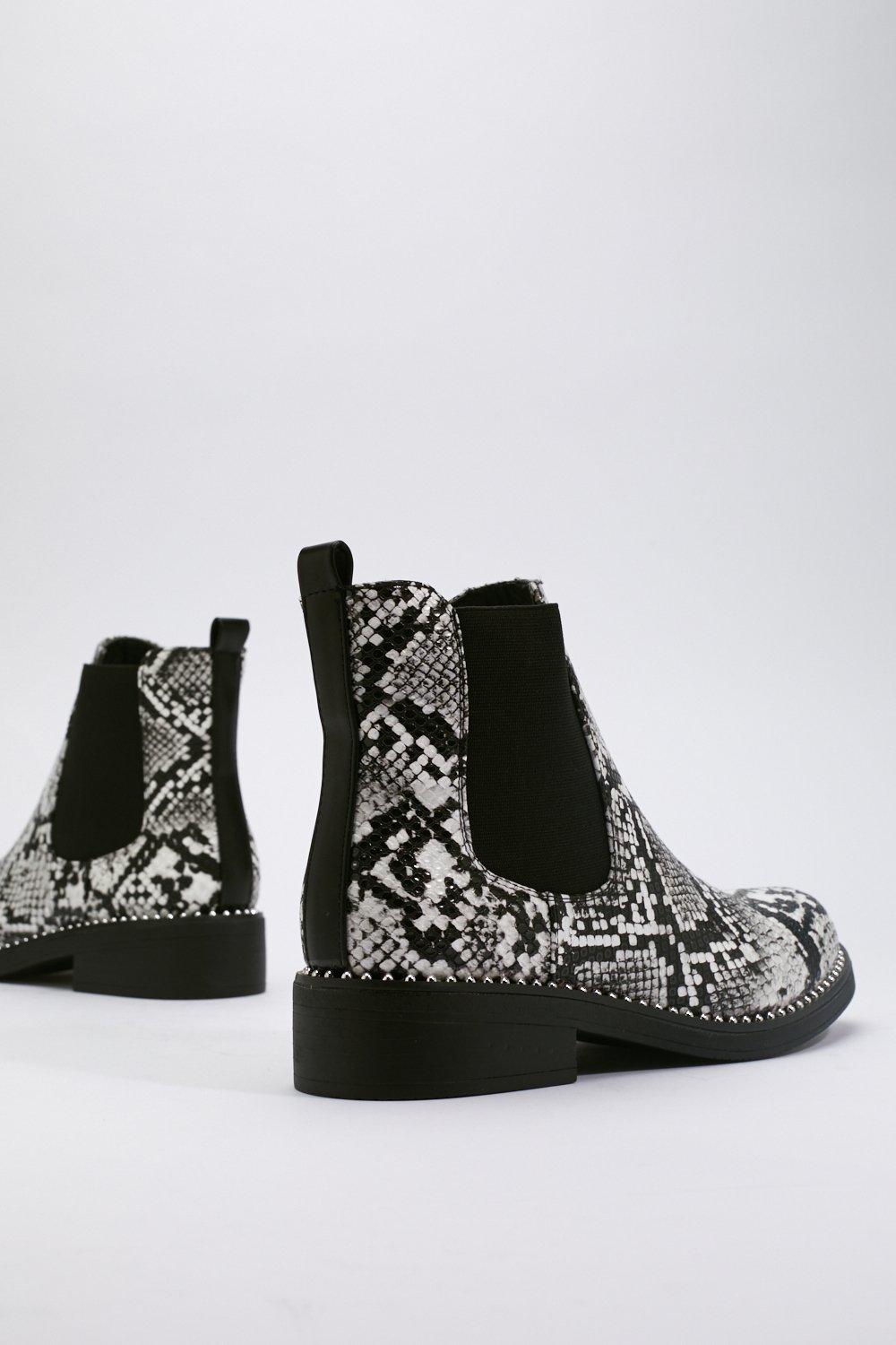 chelsea boots snake