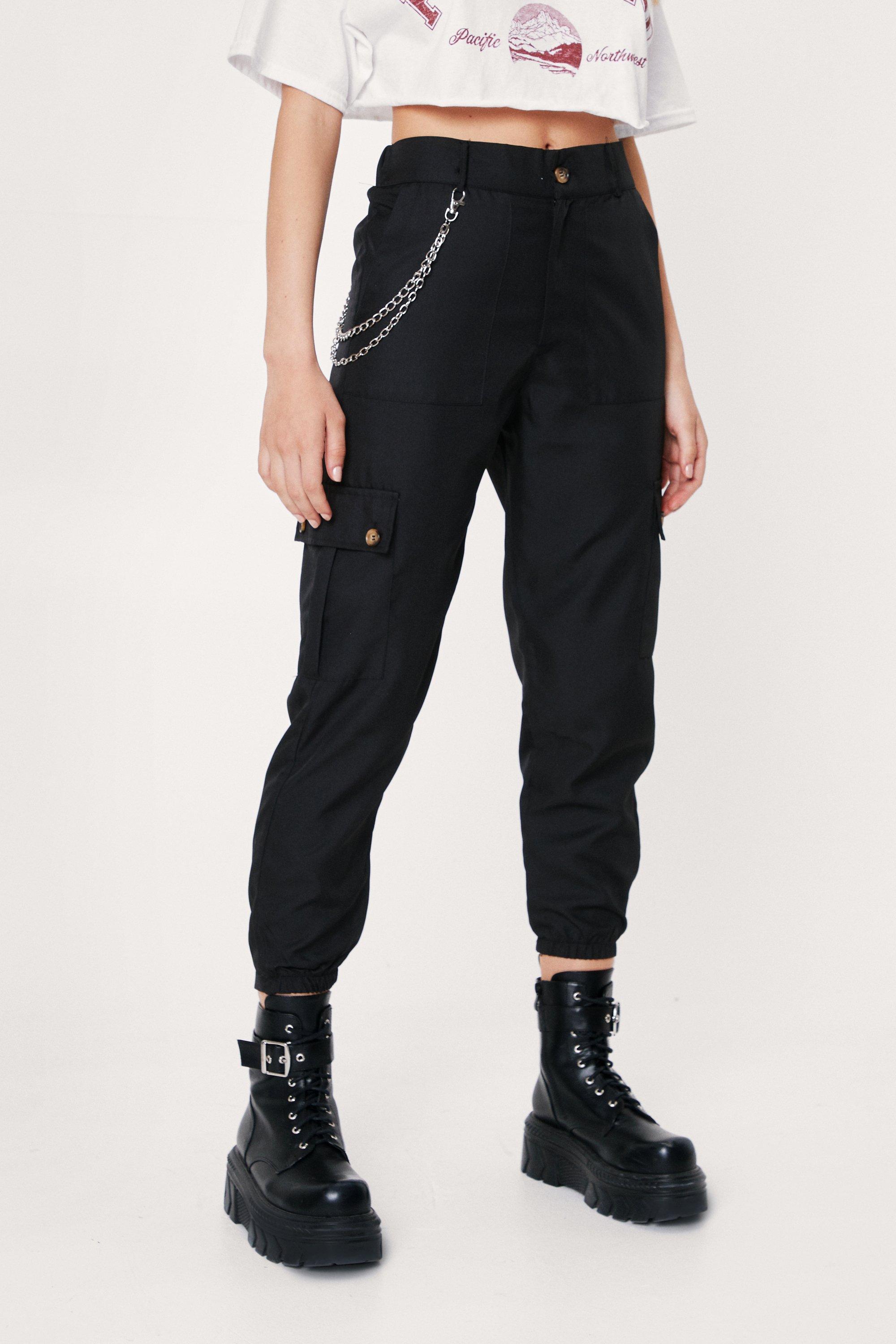 flap pocket side ripped cargo jeans with chain