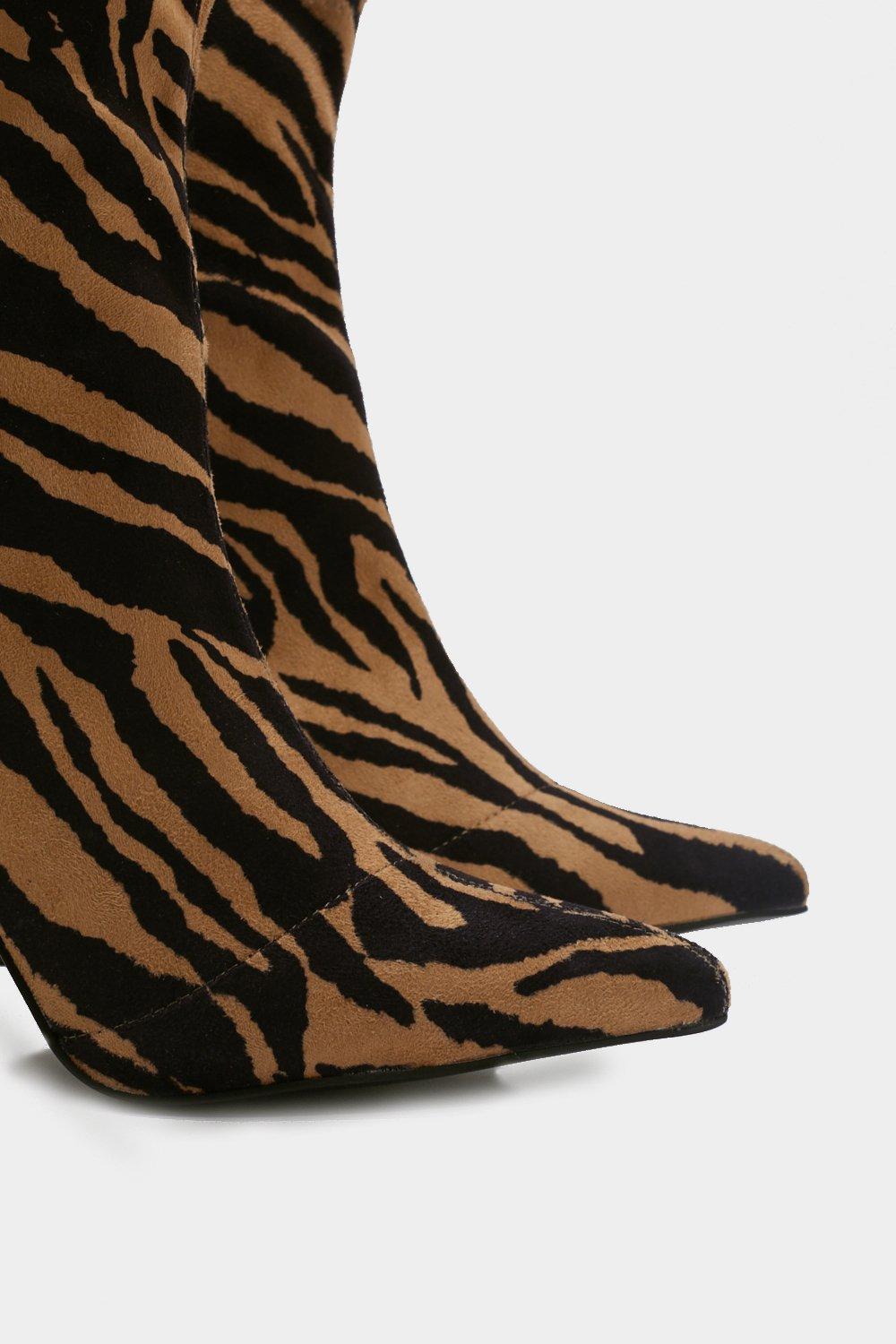 tiger boots