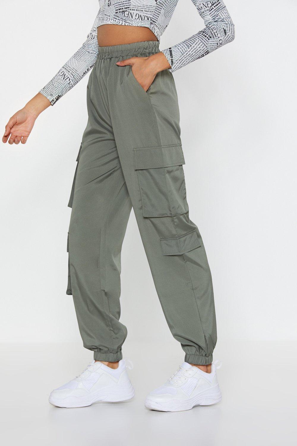 cargo pants outfit mens