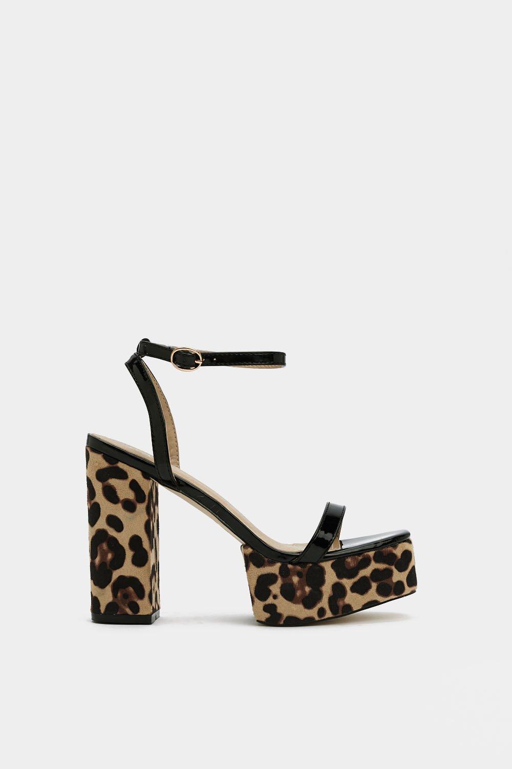 purr platform sandal