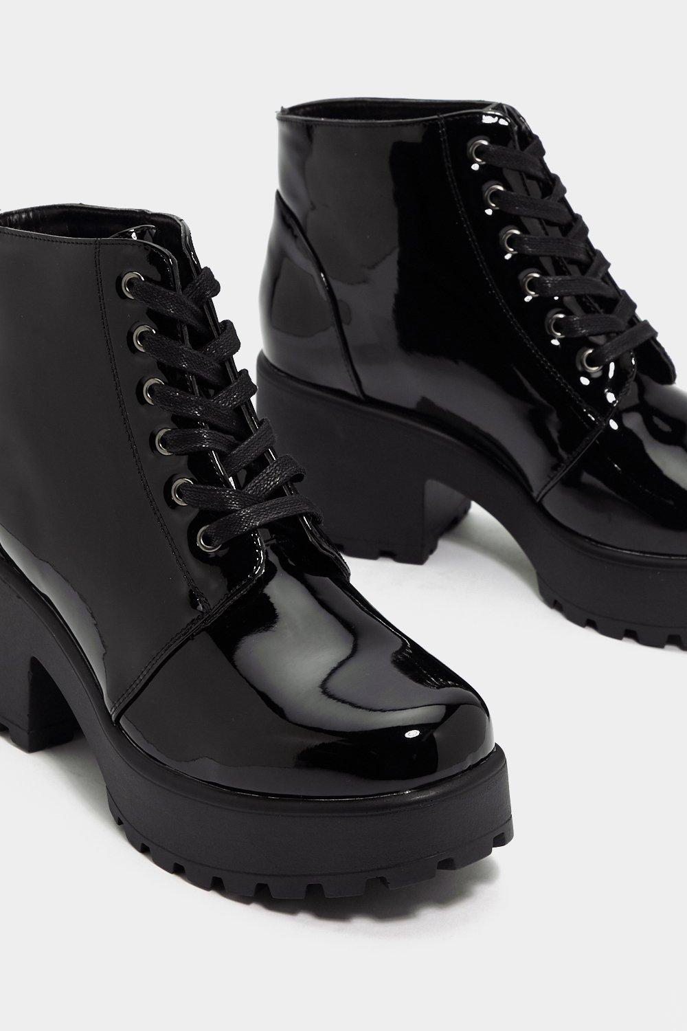 lace up boots patent