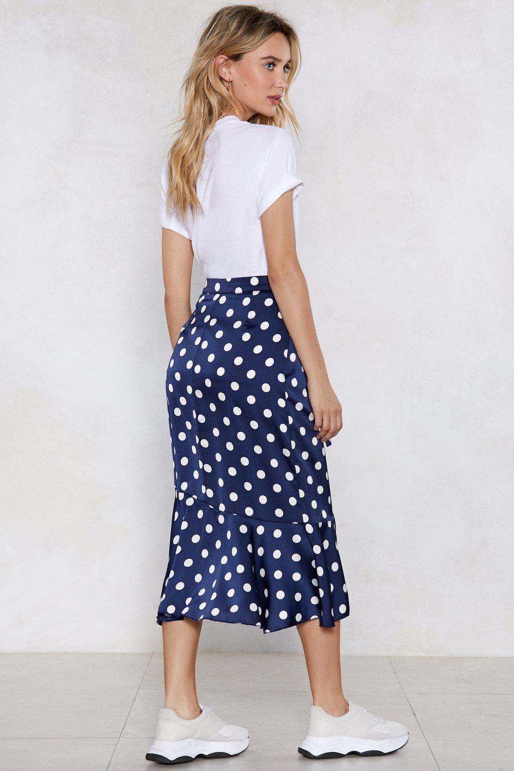 blue polka dot skirt outfit